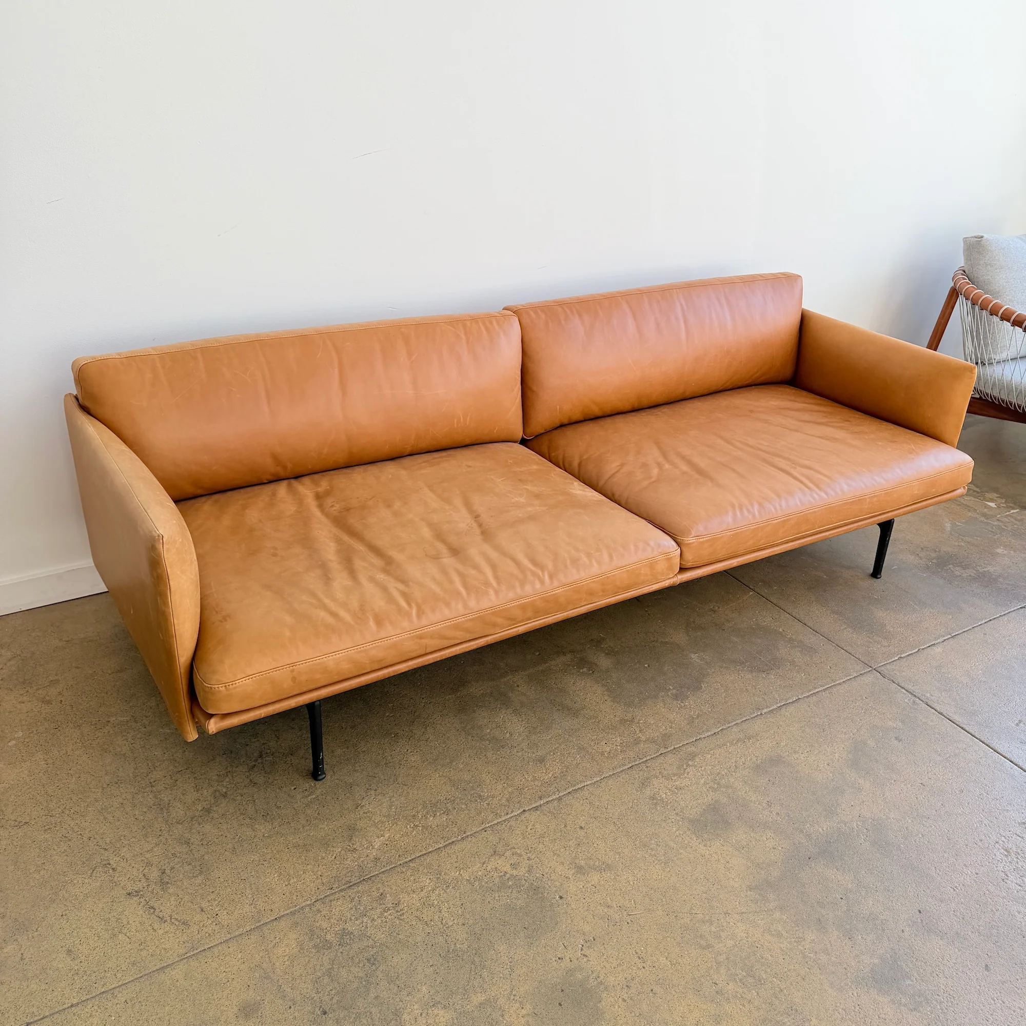 Design Within Reach Muuto Outline leather Sofa - Image 4