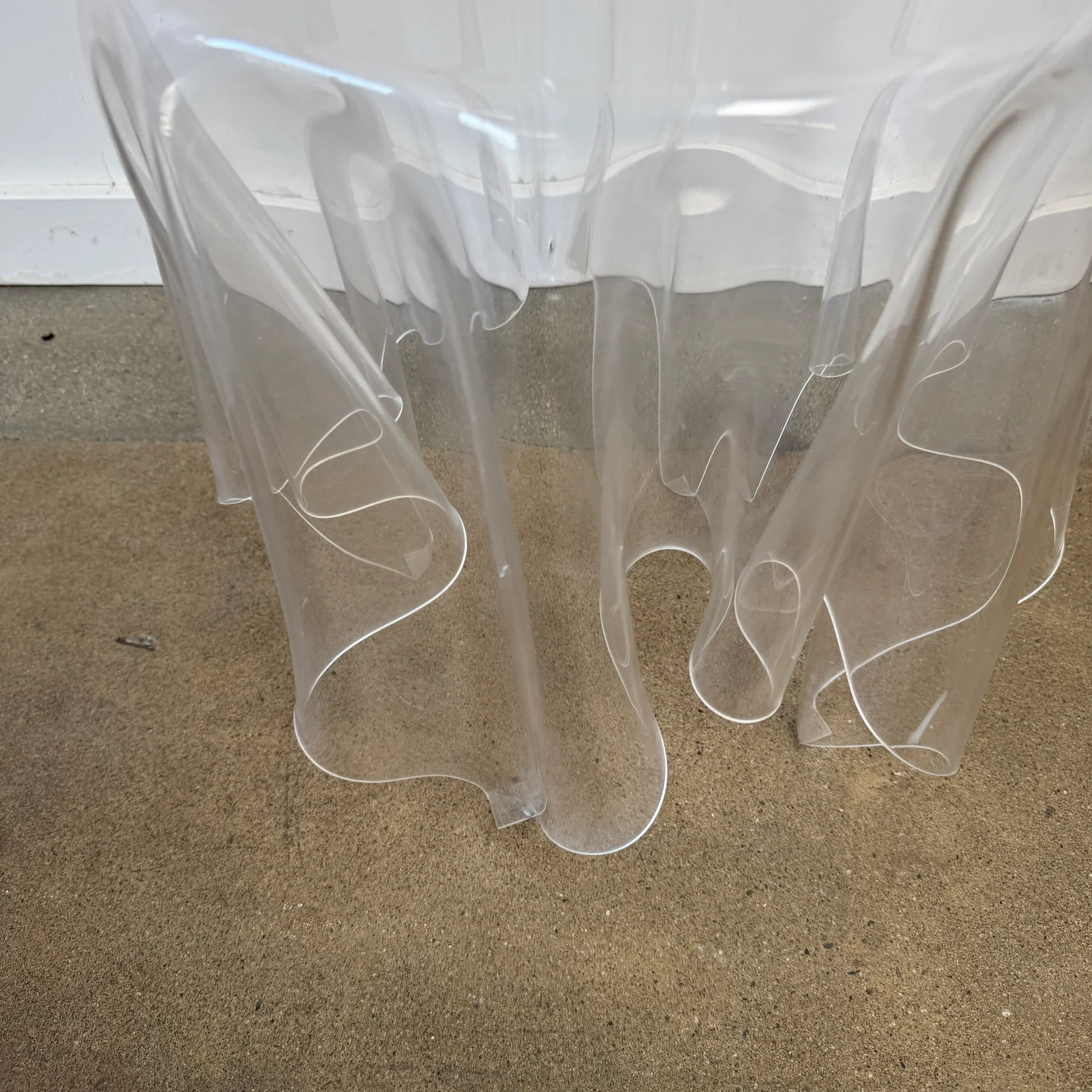 Essey - Illusion Table - Ice White - Small - Image 4