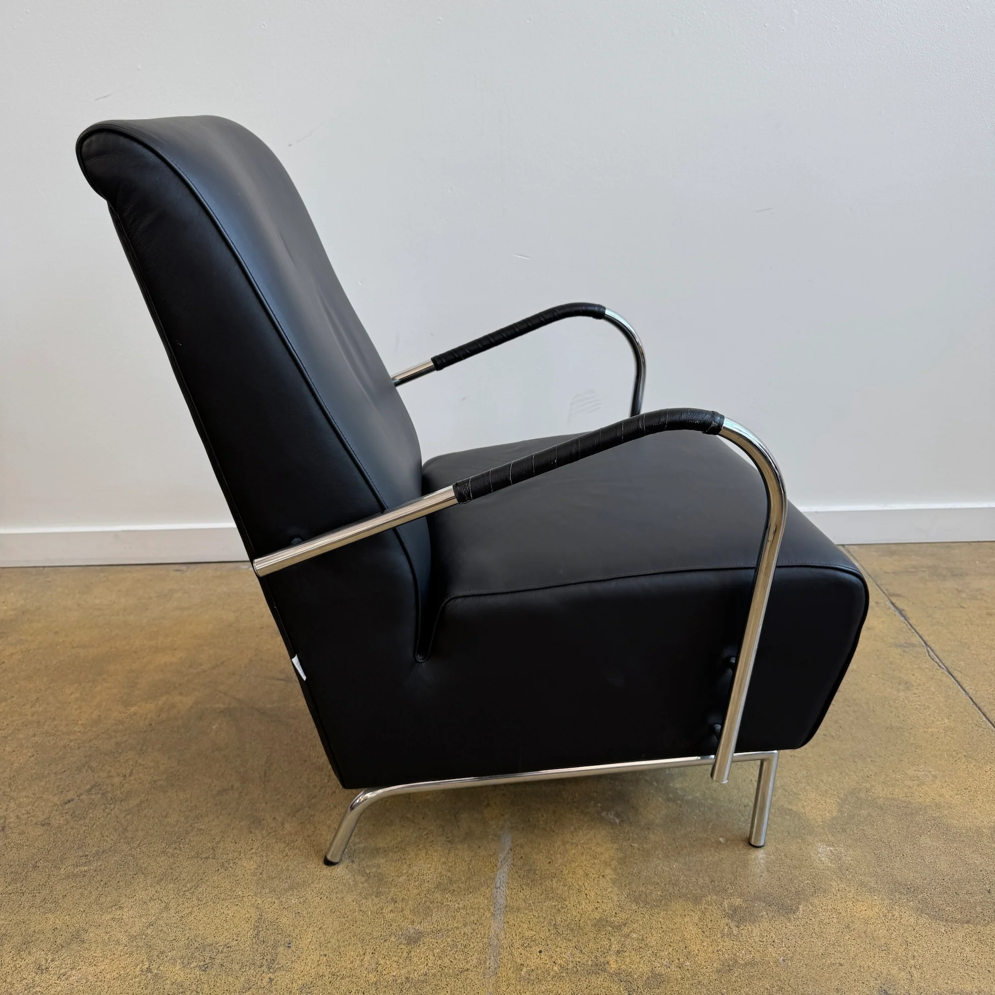 Fogia "Niklas" Lounge Chair in Black Leather - Image 2