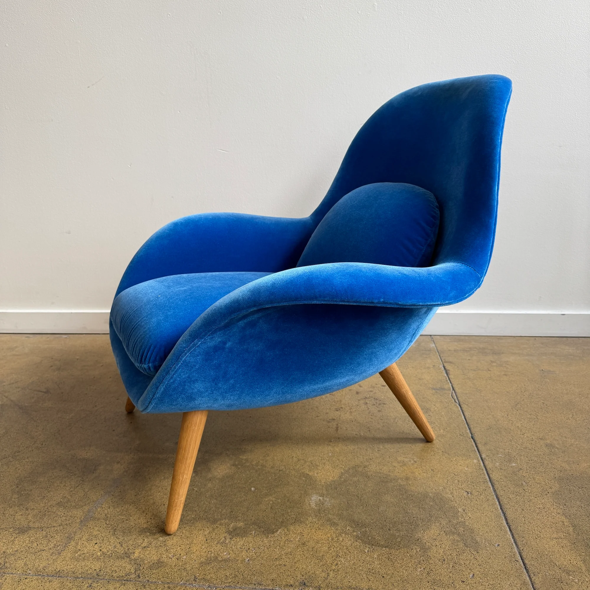 Fredericia Swoon Velvet Lounge Chair by Space Copenhagen - Image 8