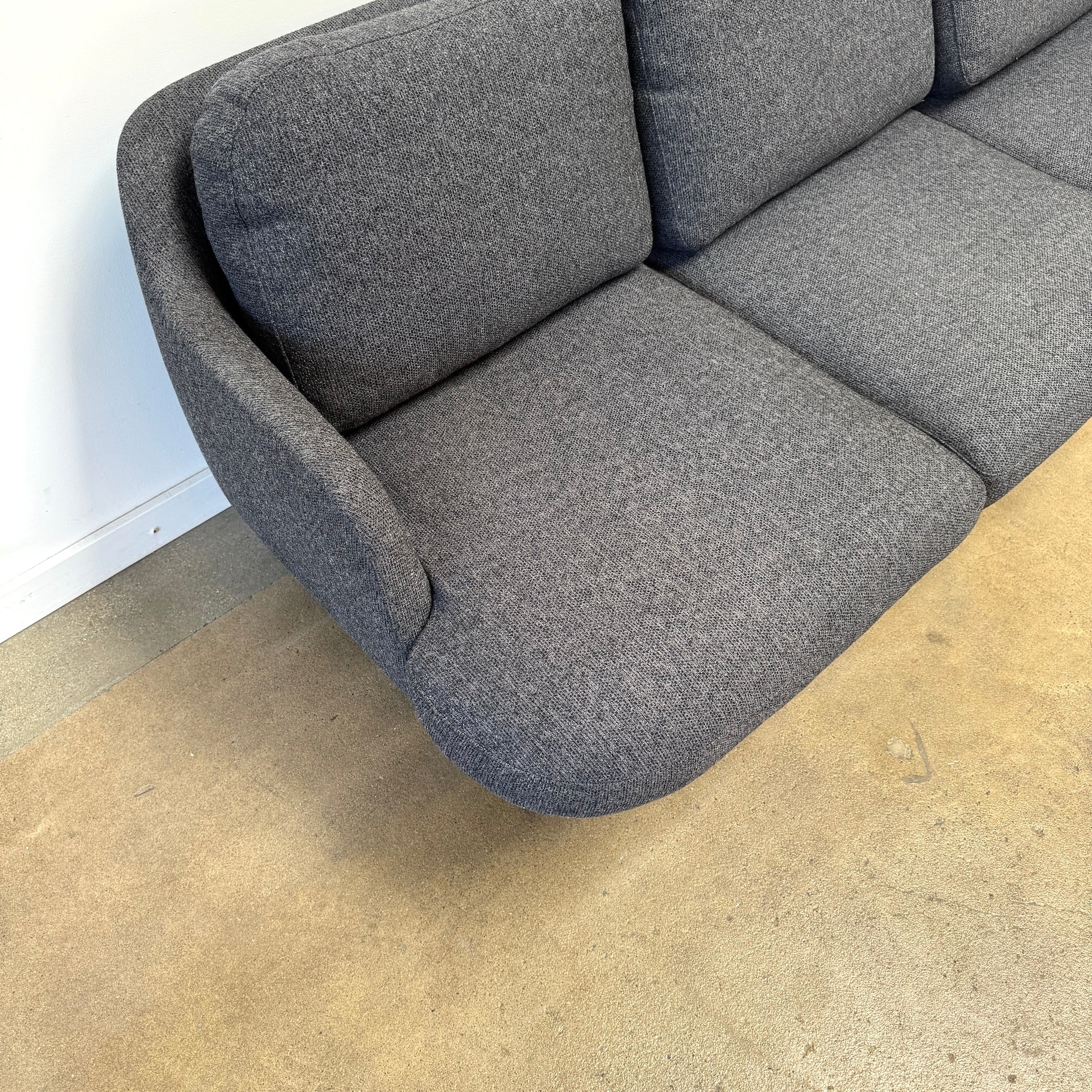 Fritz Hansen lune 3 seat sofa by Jaime Hayon - Image 7