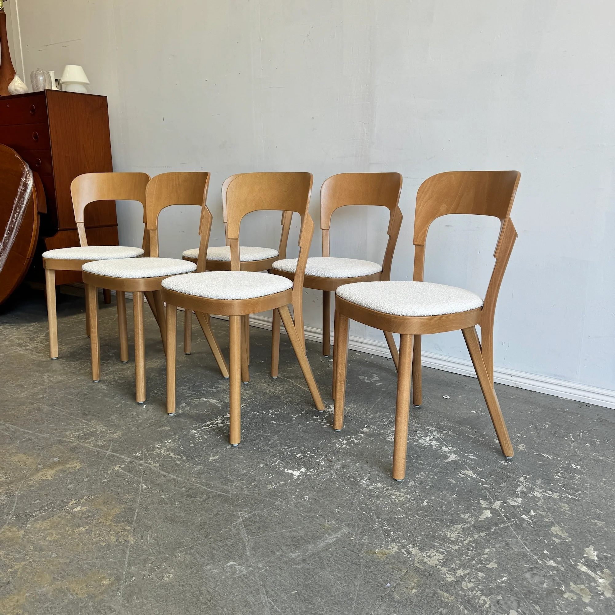 Grand Rapids set of 6 Tilly dining chairs - Image 2
