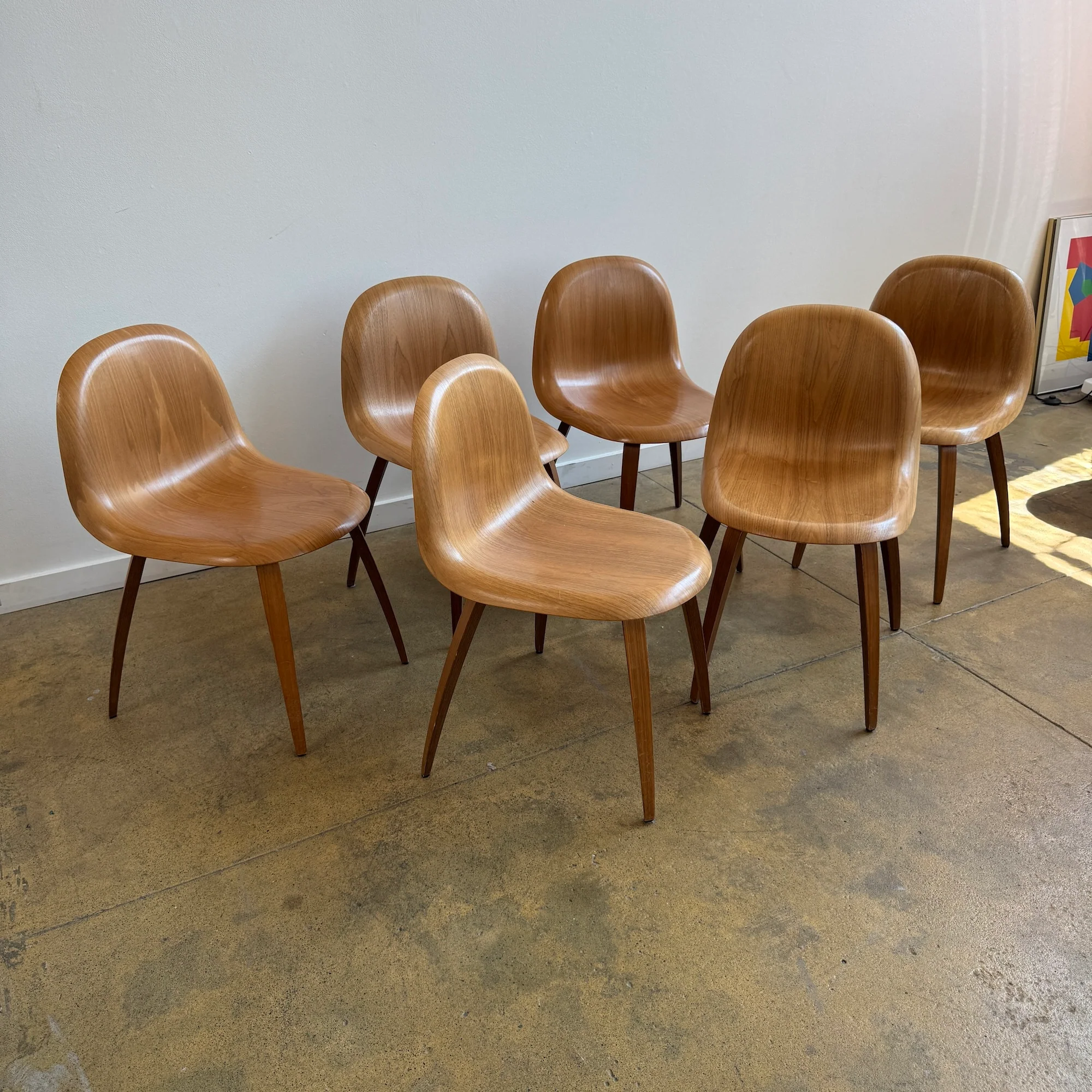 Gubi 3d Walnut wood dining chair - Set of 6 - Image 6