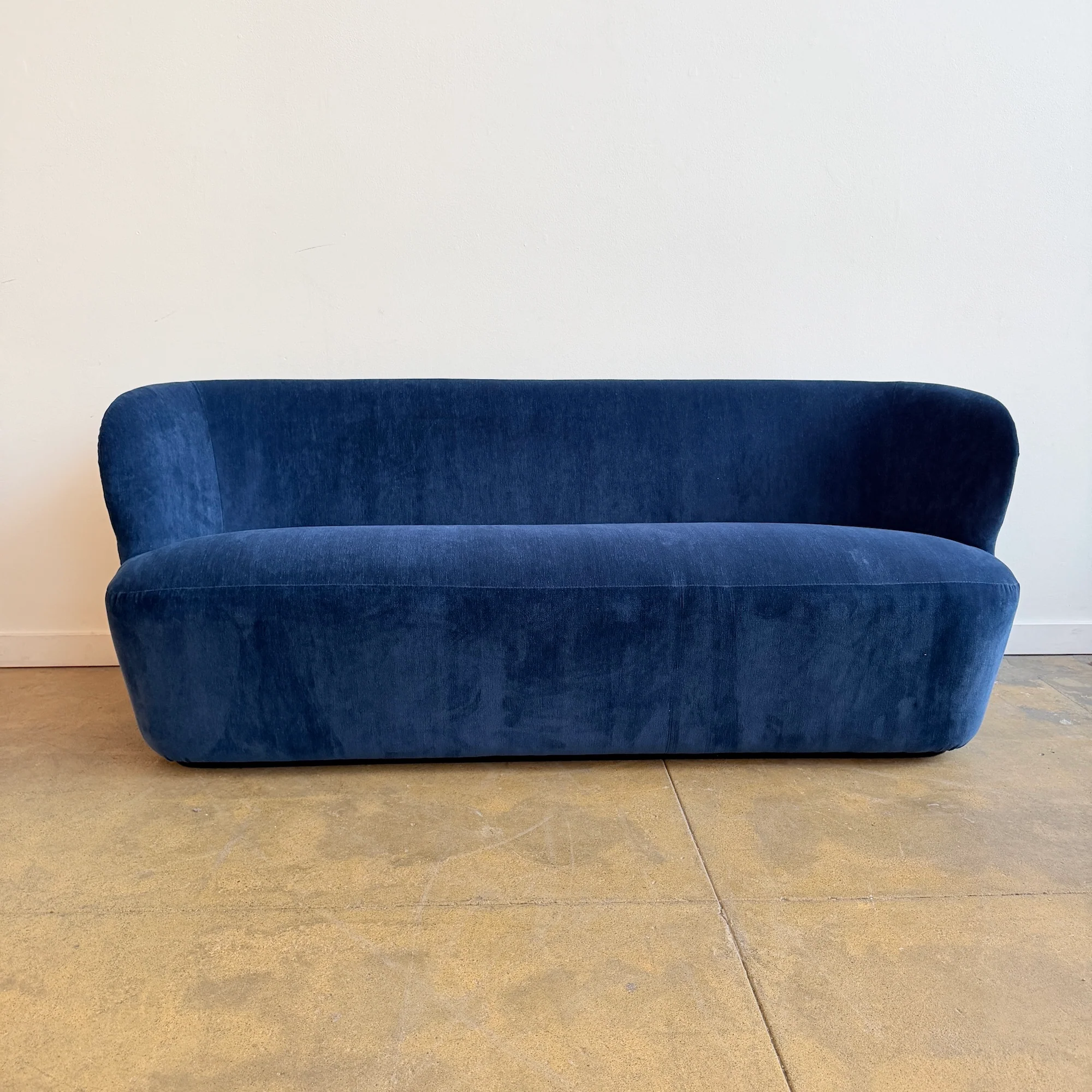 Gubi Stay Performance Velvet Sofa by Space Copenhagen - Blue - Image 2
