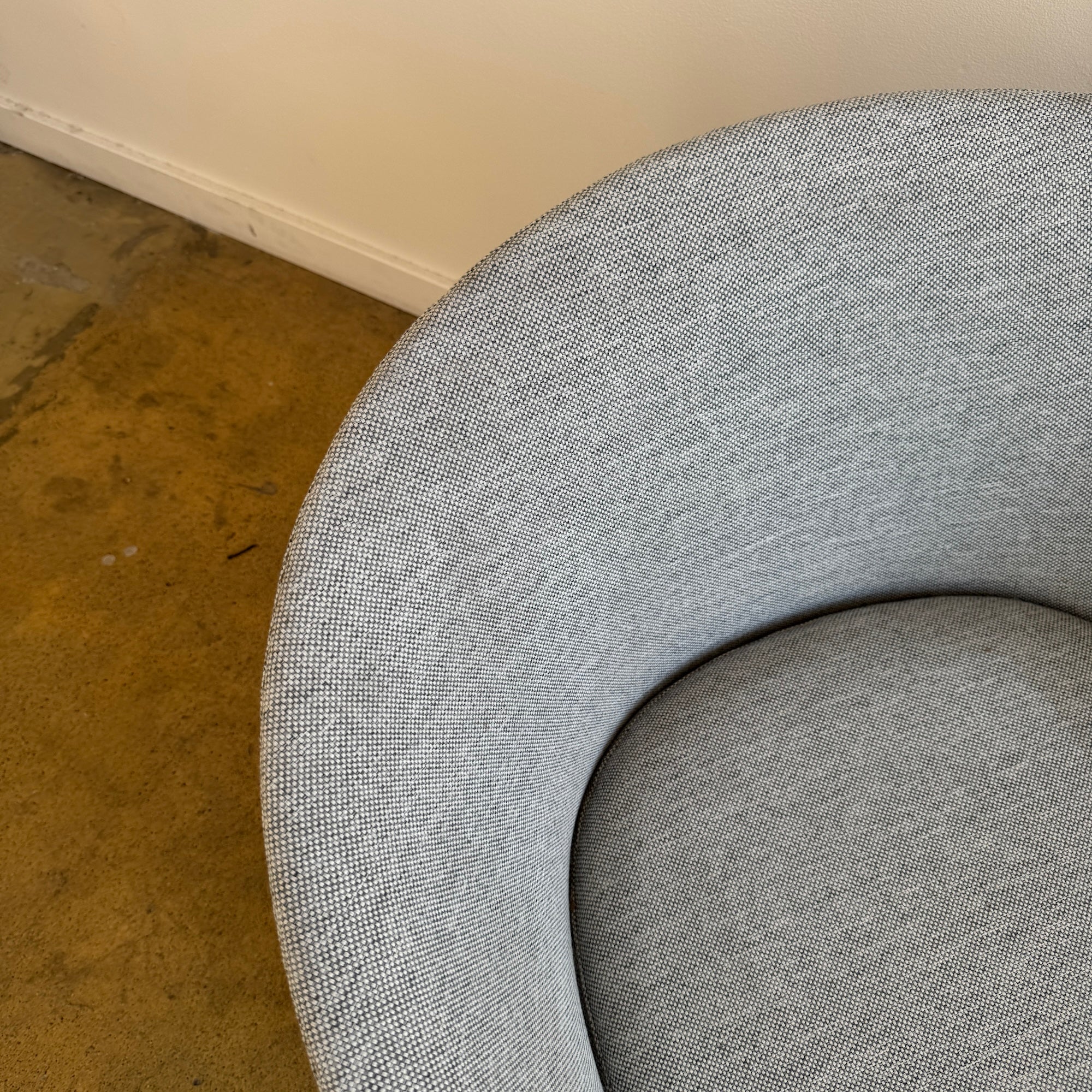 Hay Dorso Swivel Lounge Chair (Like New) - Image 4