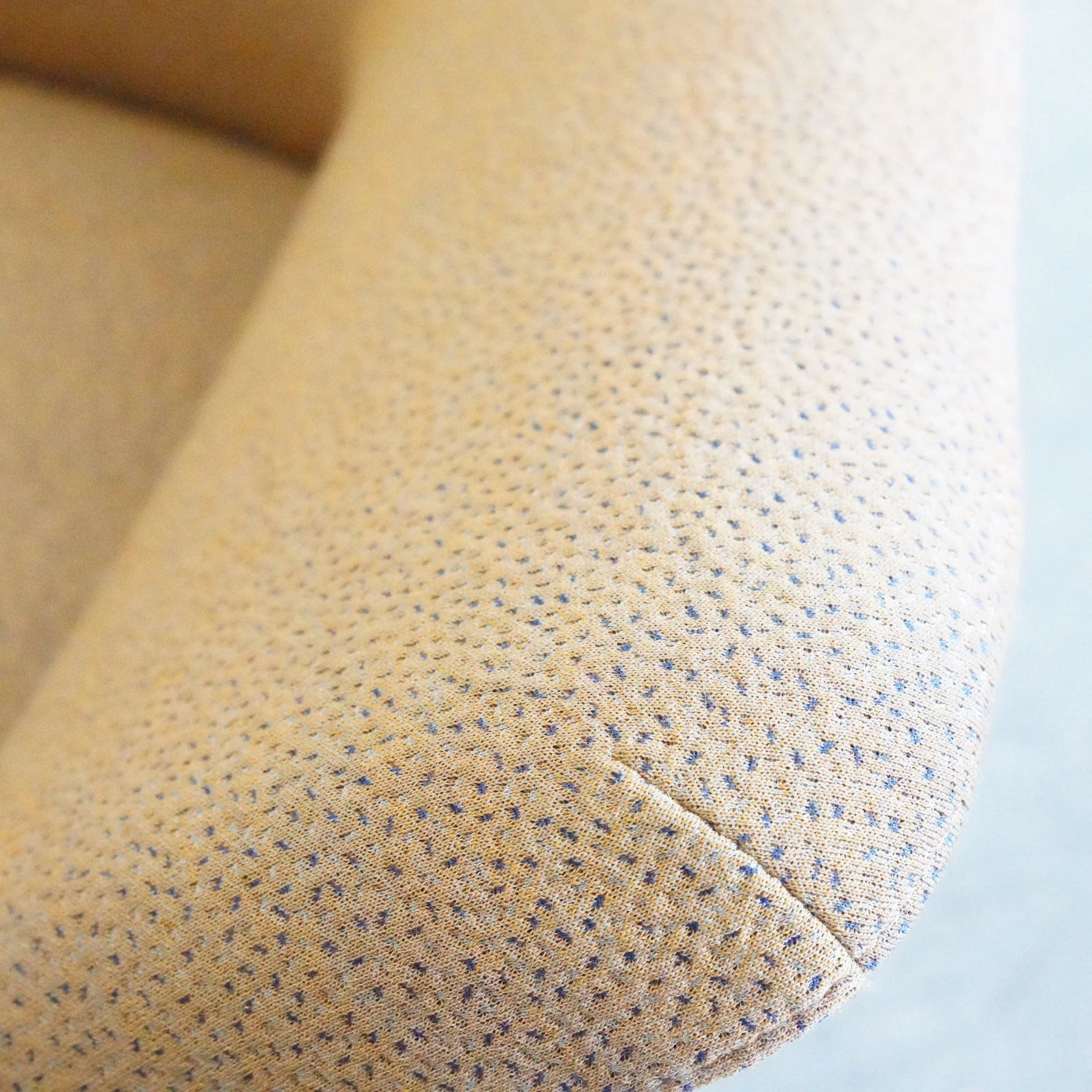 Hem Hai Lounge Chair - Image 4