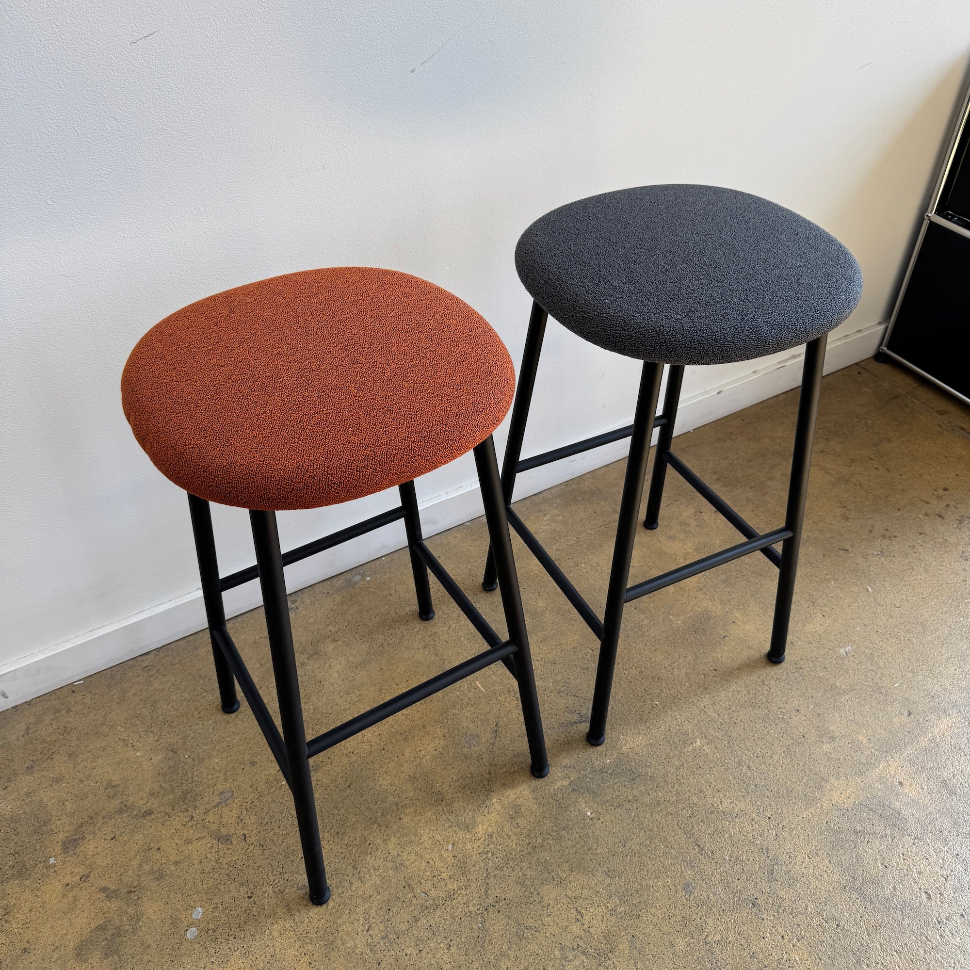 Hem Kendo Barstools - Image 2