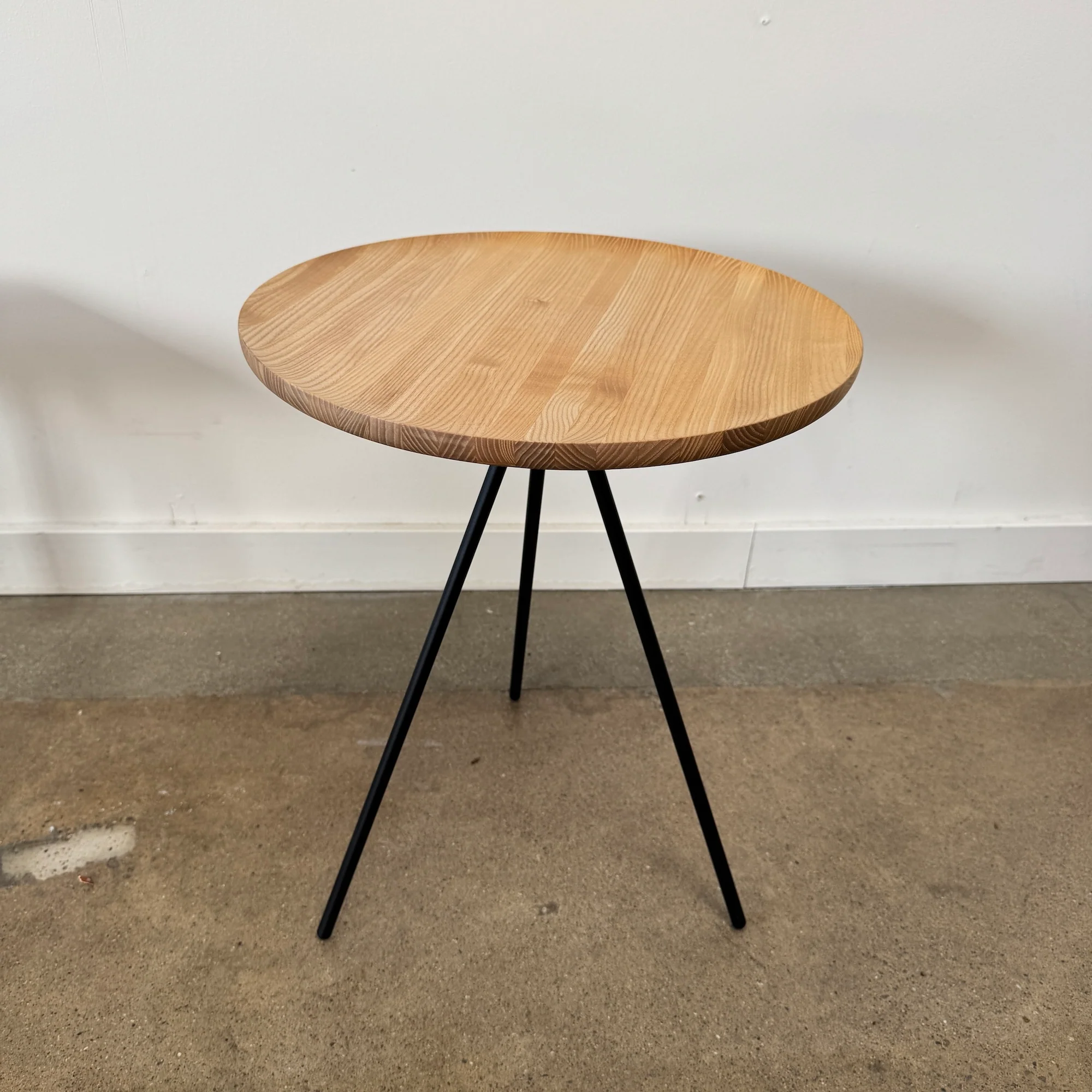 Hem Key Side Table (Oak)
