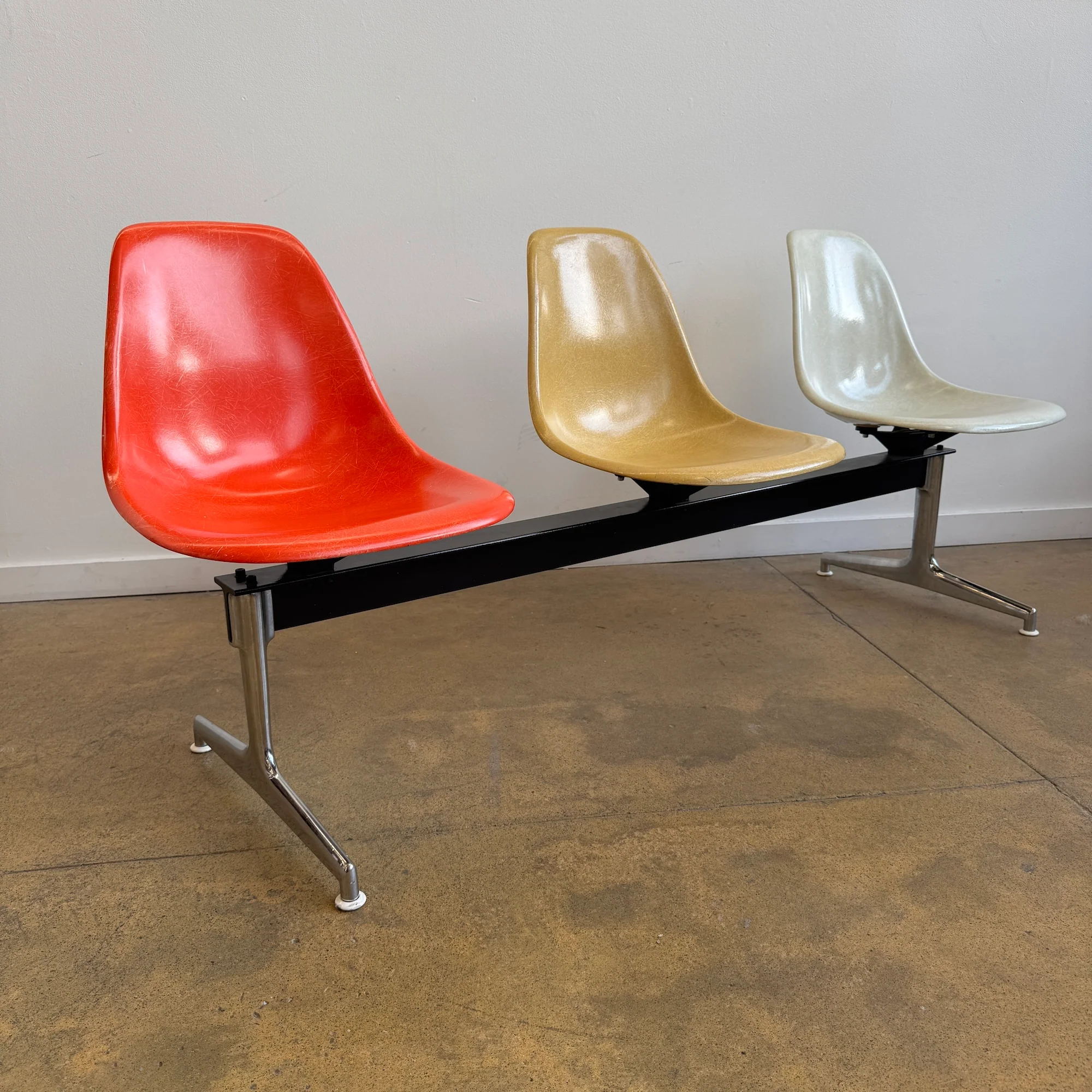 Herman Miller Eames Aluminum Tandem Fiberglass Shell Bench - Image 2