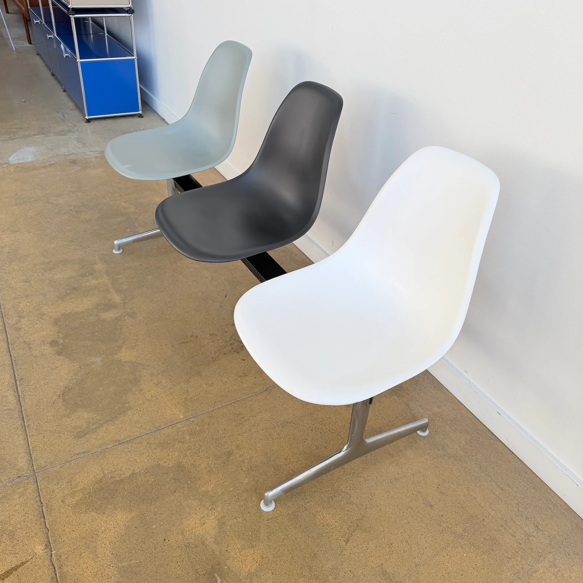 Herman Miller Eames Aluminum Tandem Seating - Image 5