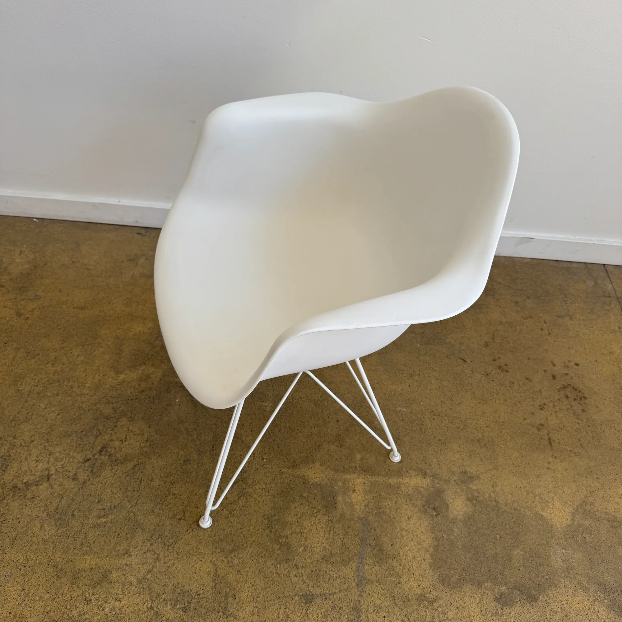 Herman Miller Eames Molded Plastic Armchair (All White) - Image 4