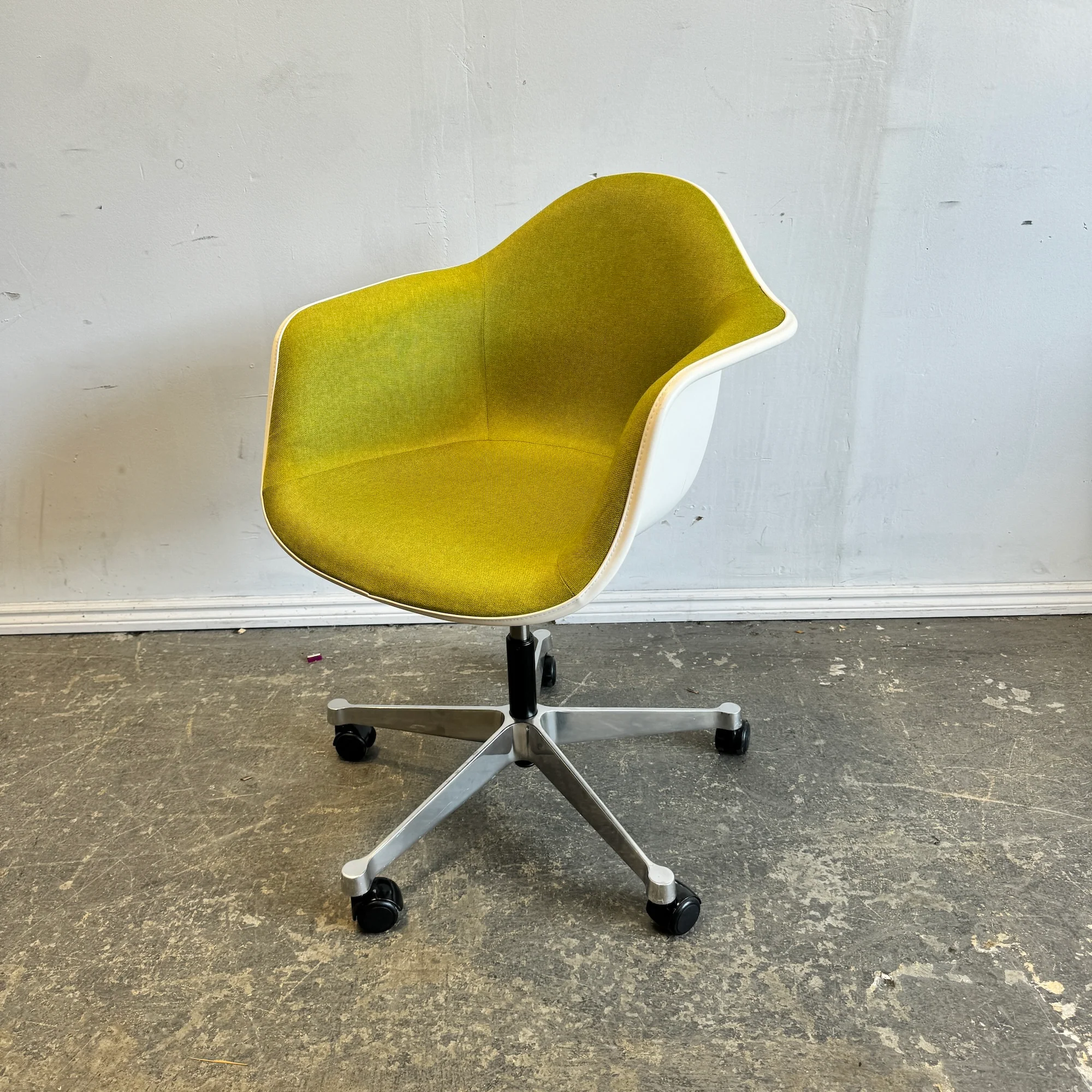 Herman Miller Eames Upholstered Molded Plastic Task Armchair (Hopsak Yellow) - Image 2