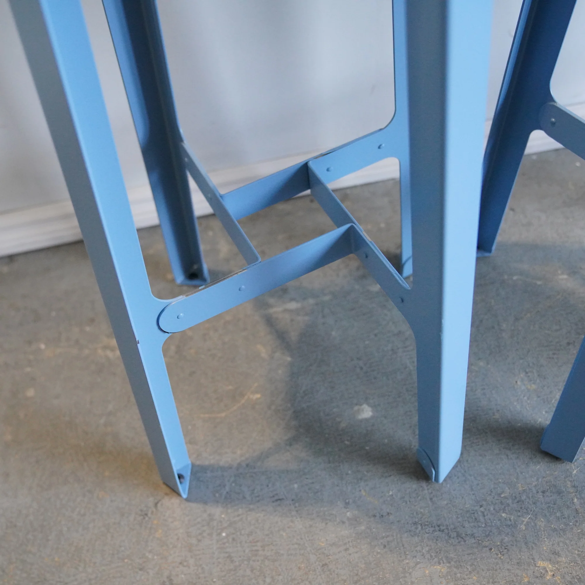 Herman Miller Set of 3 Construct barstools - Image 4