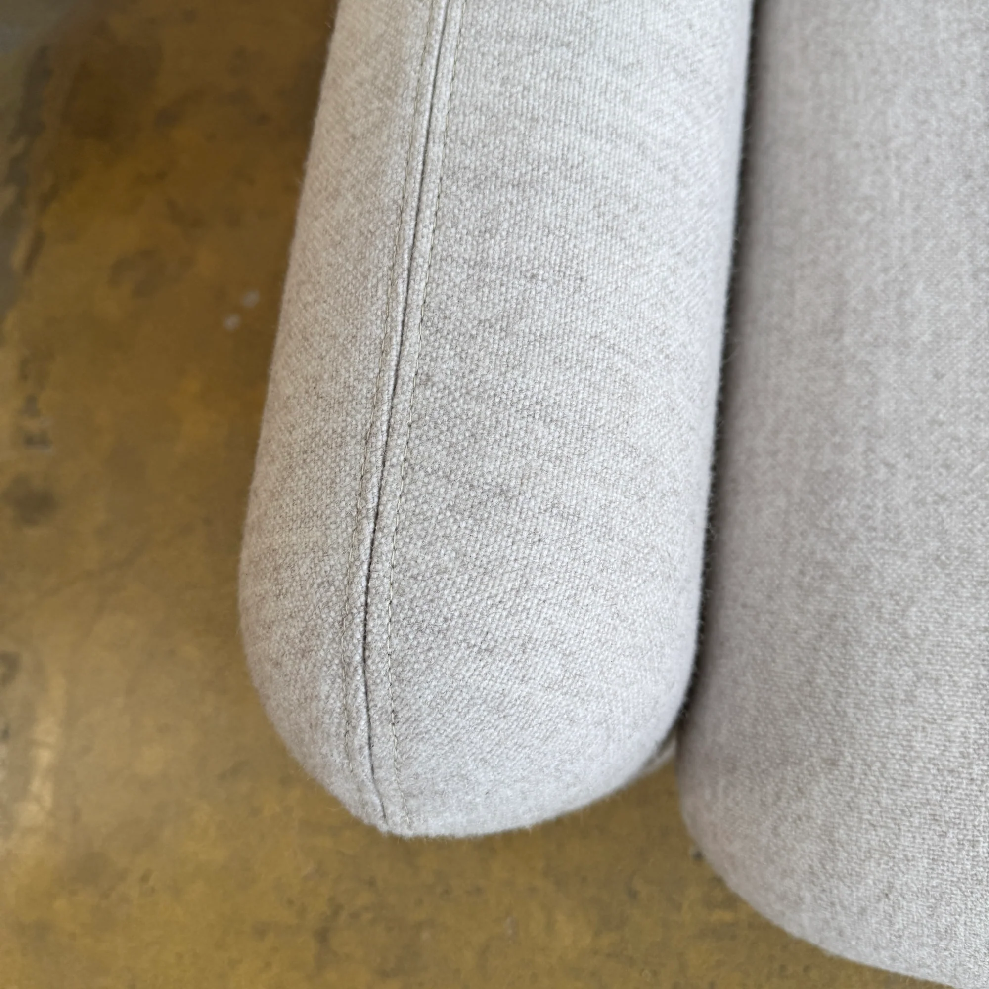 Herman Miller Wilkes 3 Seater Chiclet Sofa (New Condition) - Image 4
