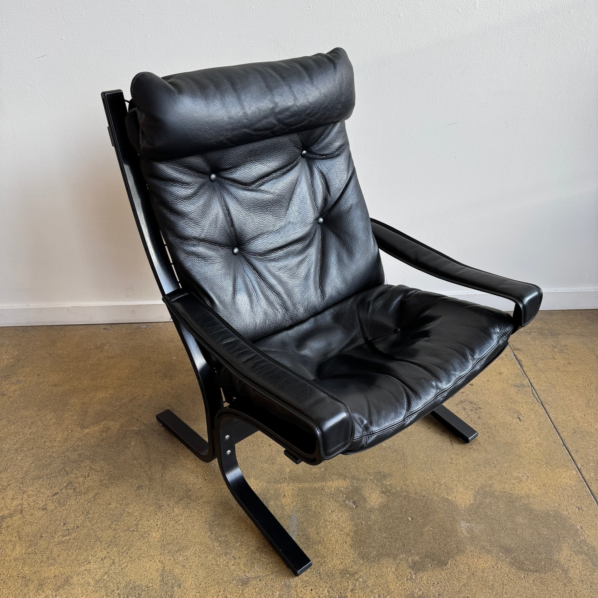 Ingmar Relling Siesta High back Chair with Arms (Two Available) - Image 2