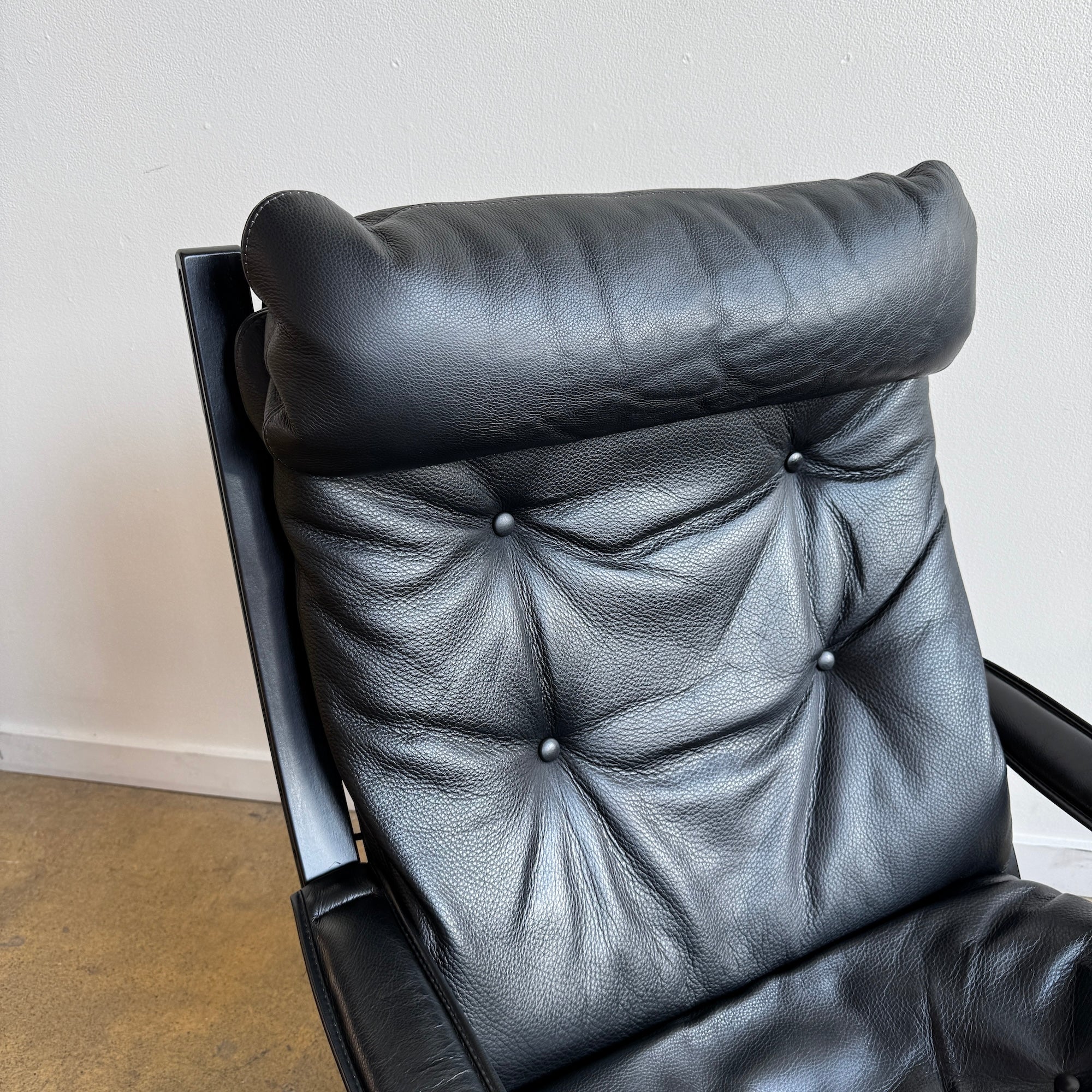 Ingmar Relling Siesta High back Chair with Arms (Two Available) - Image 5