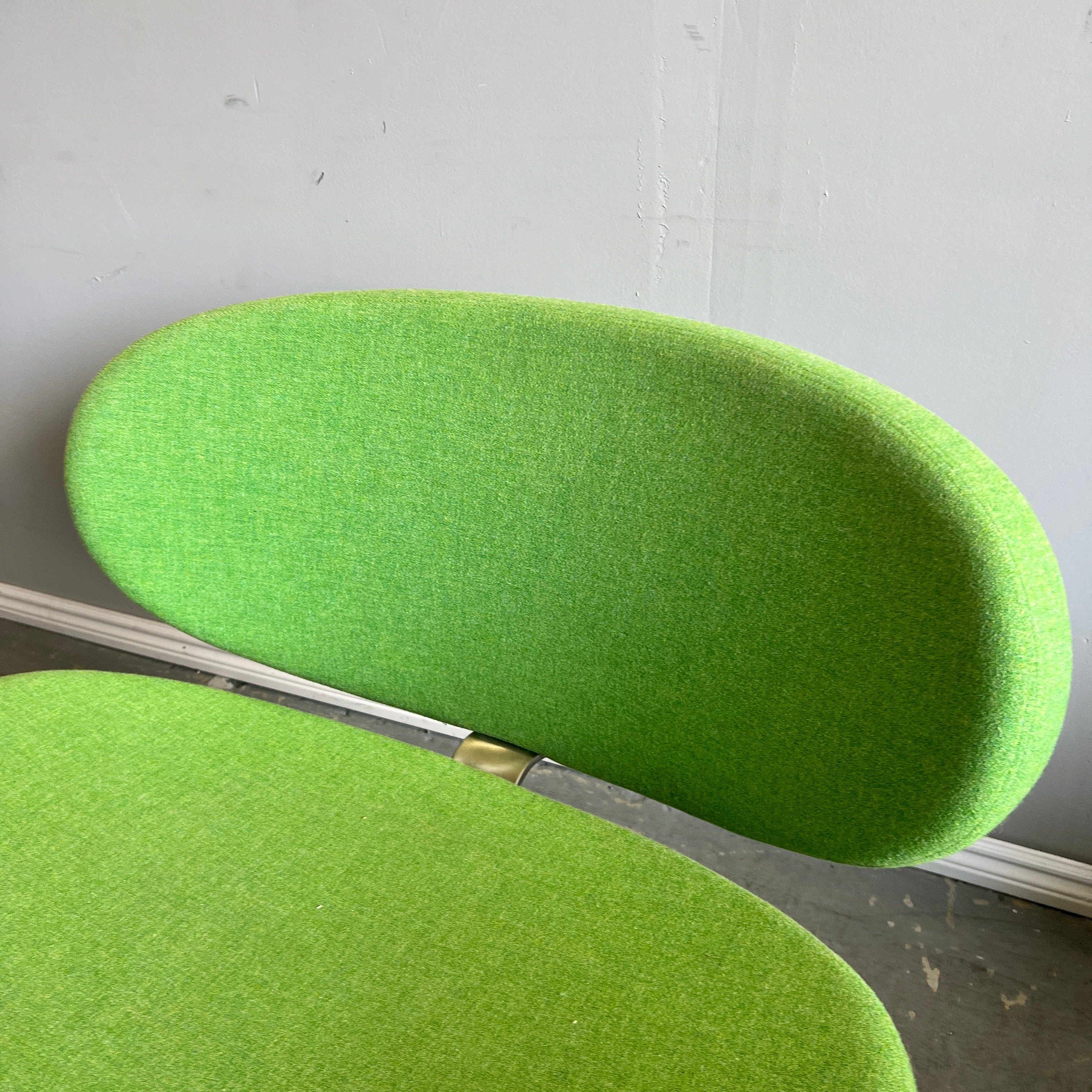 Italian Designer chair -sunset swivel chair from Cappellini (Retail $5000+) - Image 4
