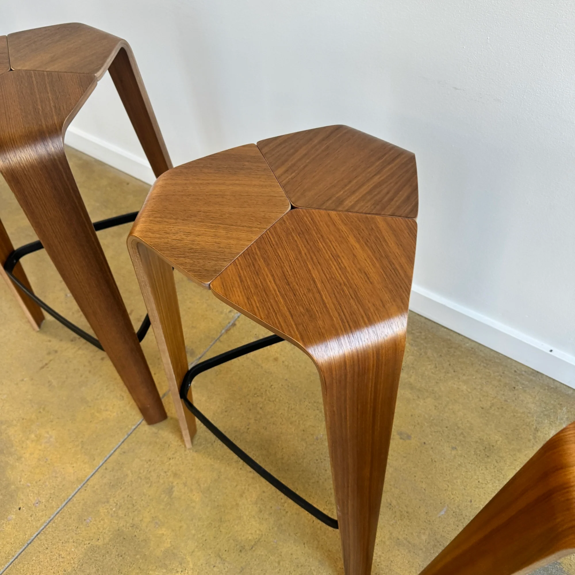 Jehs + Laub set of 3 Tre barstools for Davis - Image 4