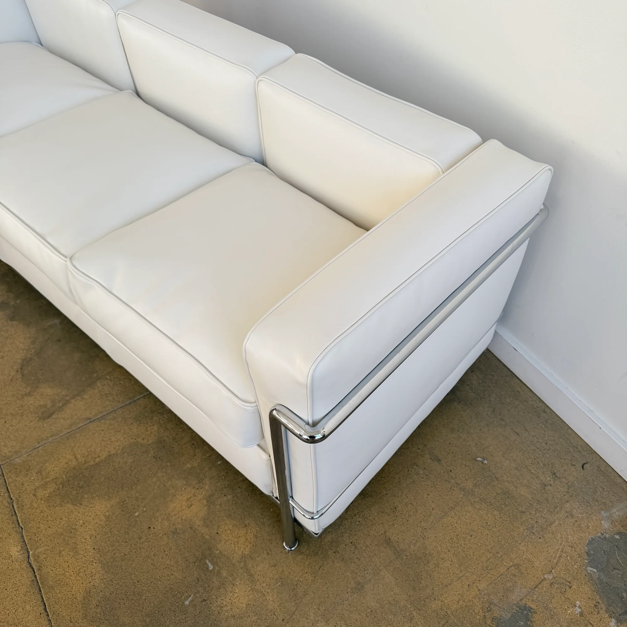 Le Corbusier "LC2" 3 Seater Sofa by Cassina - (Holly Hunt Leather) - Image 6