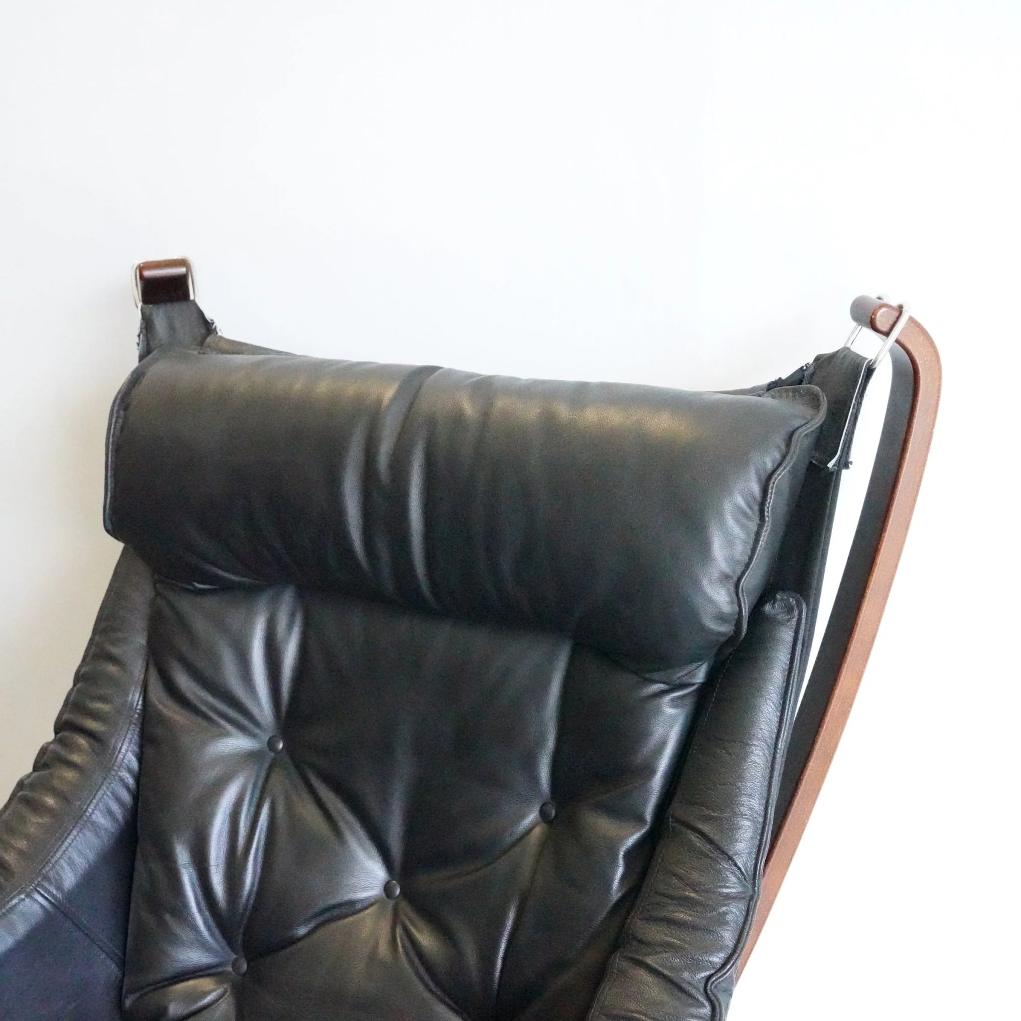 Mid Century Modern Vintage Norwegian Falcon Lounge Chair with Ottoman, 1980s - Image 3