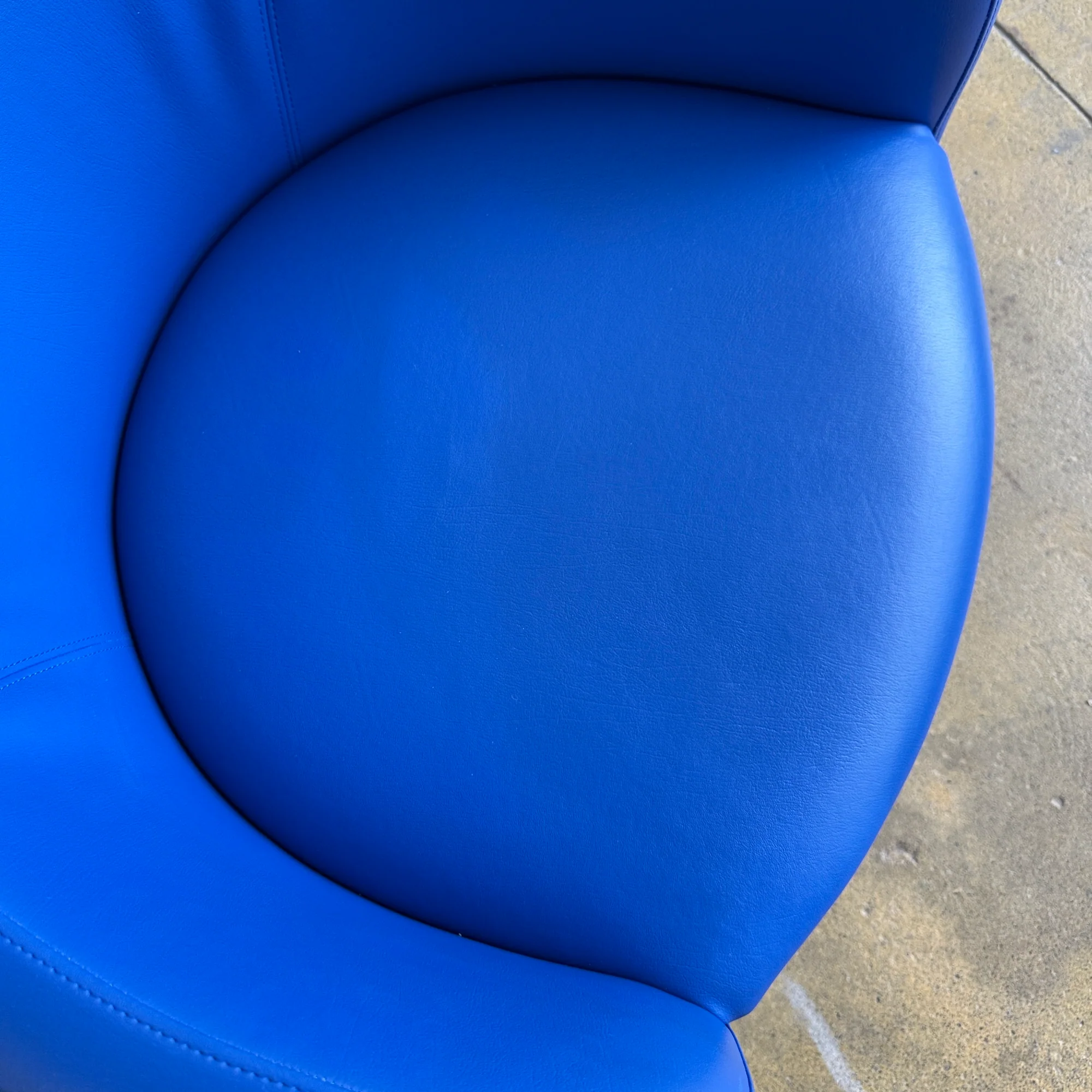 Montbel Italian Leather Euforia 00141 Lounge Chair (Two Available) - Image 4