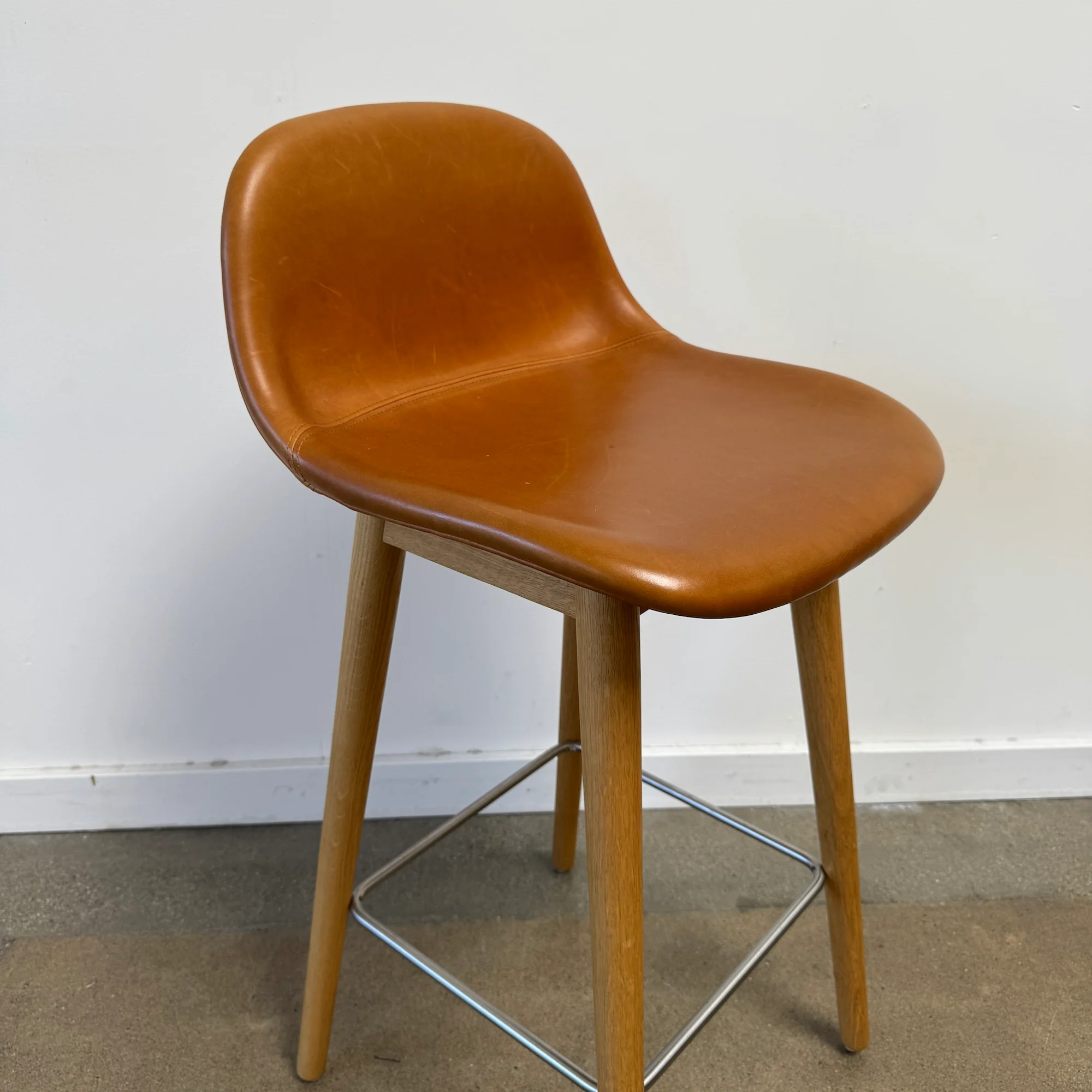 Muuto Fiber Single leather Counter Stool - Image 5