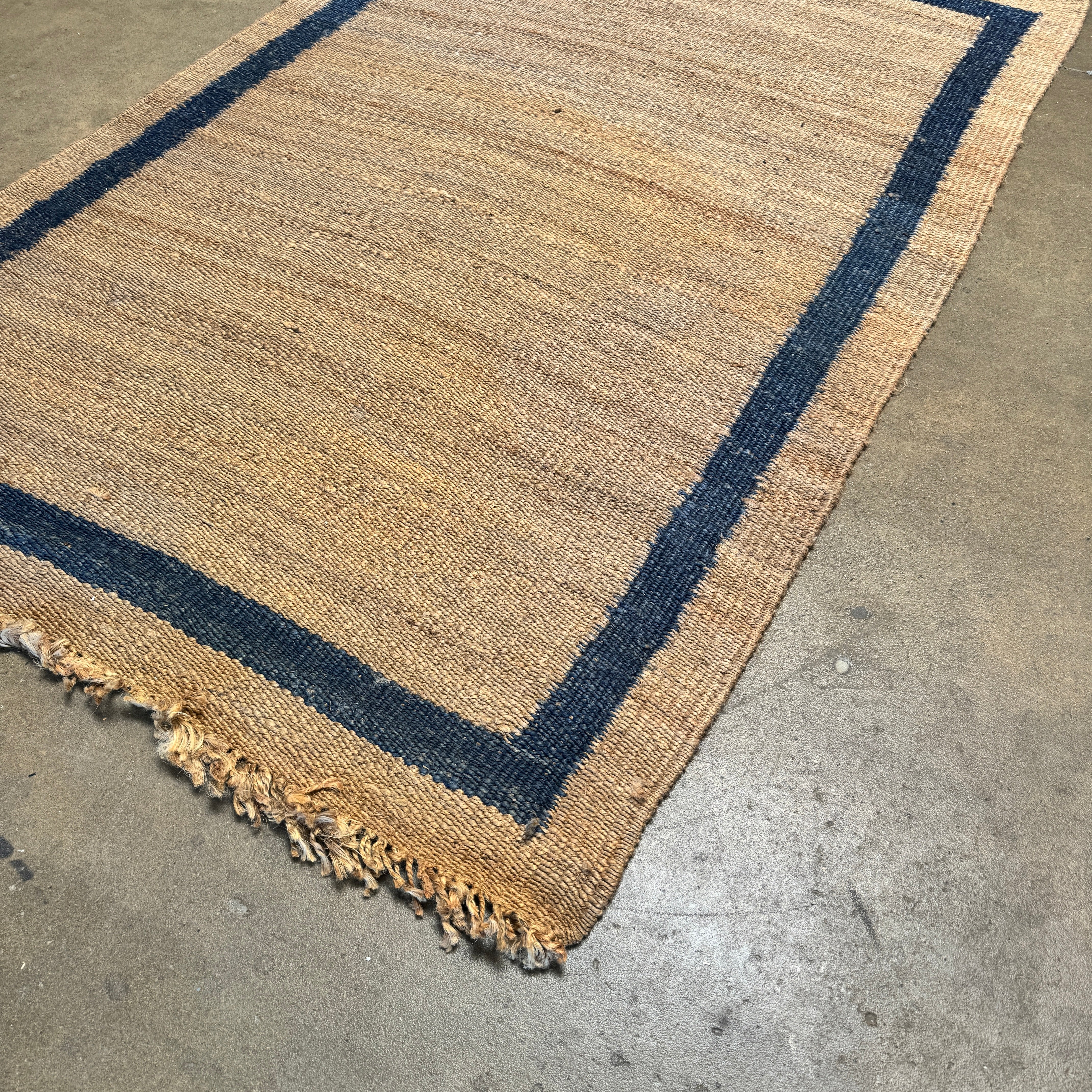 New! Serena and lily Jute Border Rug 6X9 ( Navy Blue ) - Image 3