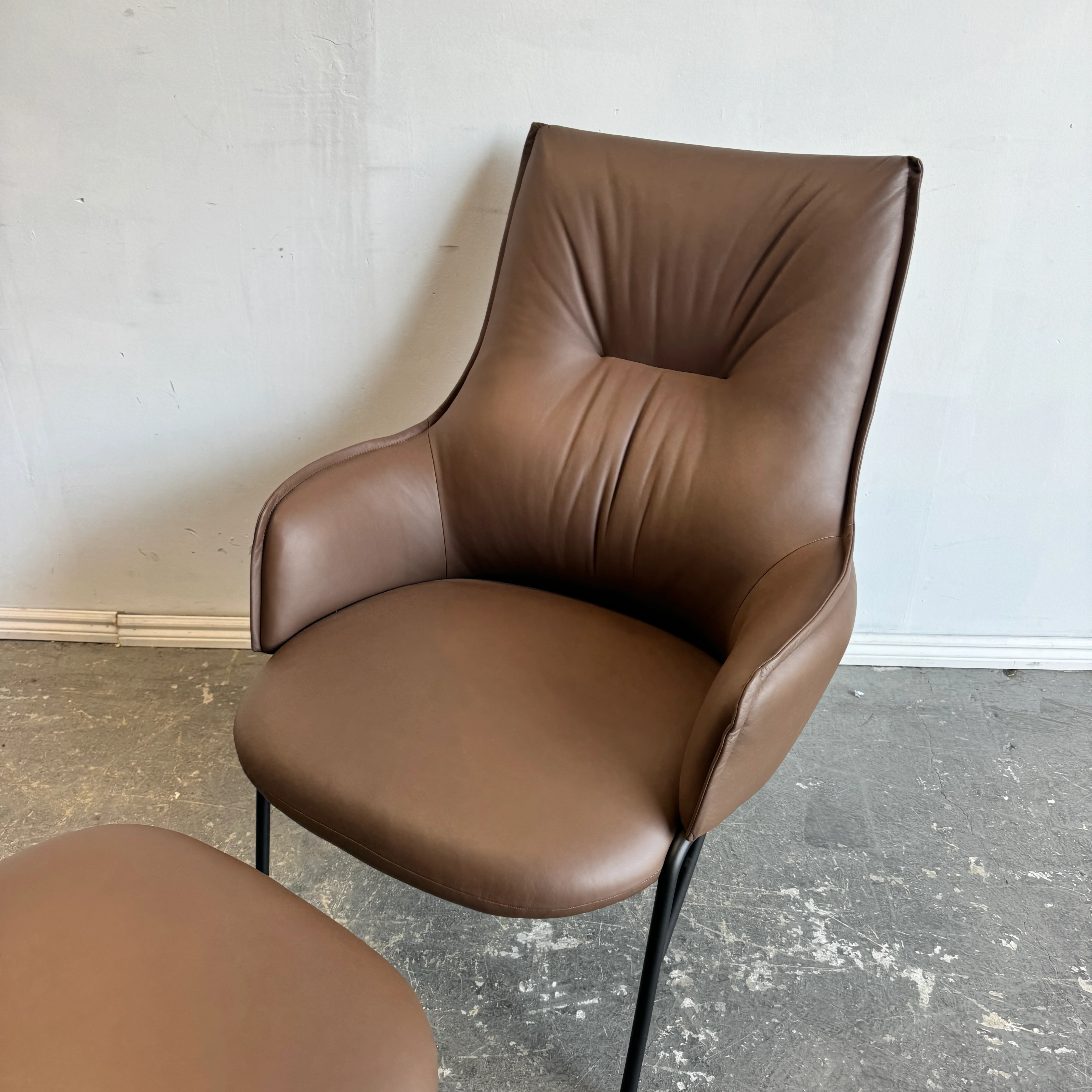 Nichetto studio for Wendelbo Aloe Lounge chair in leather with ottoman - Image 3