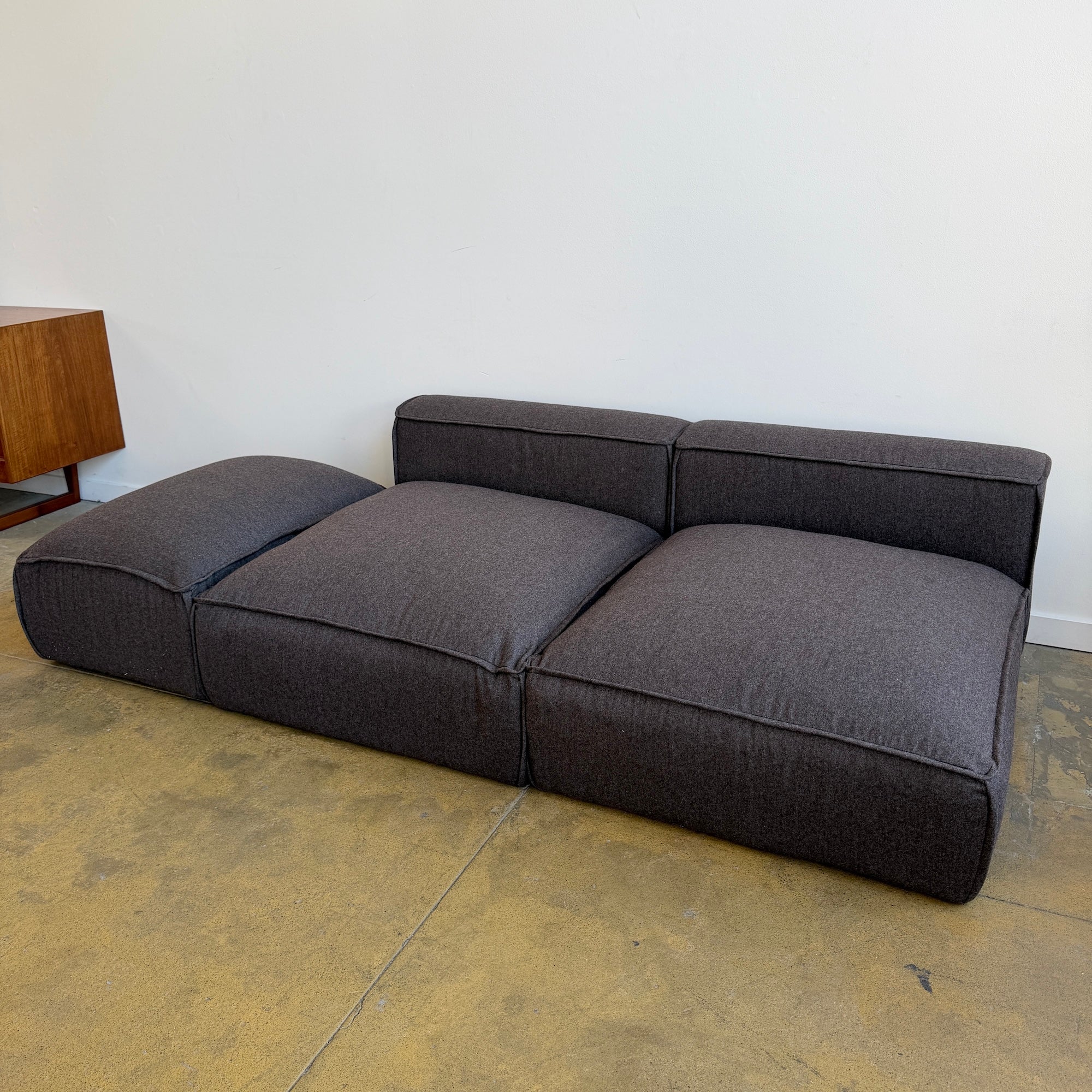 OFS 3 Piece Hinchada Modular Seating - Image 4