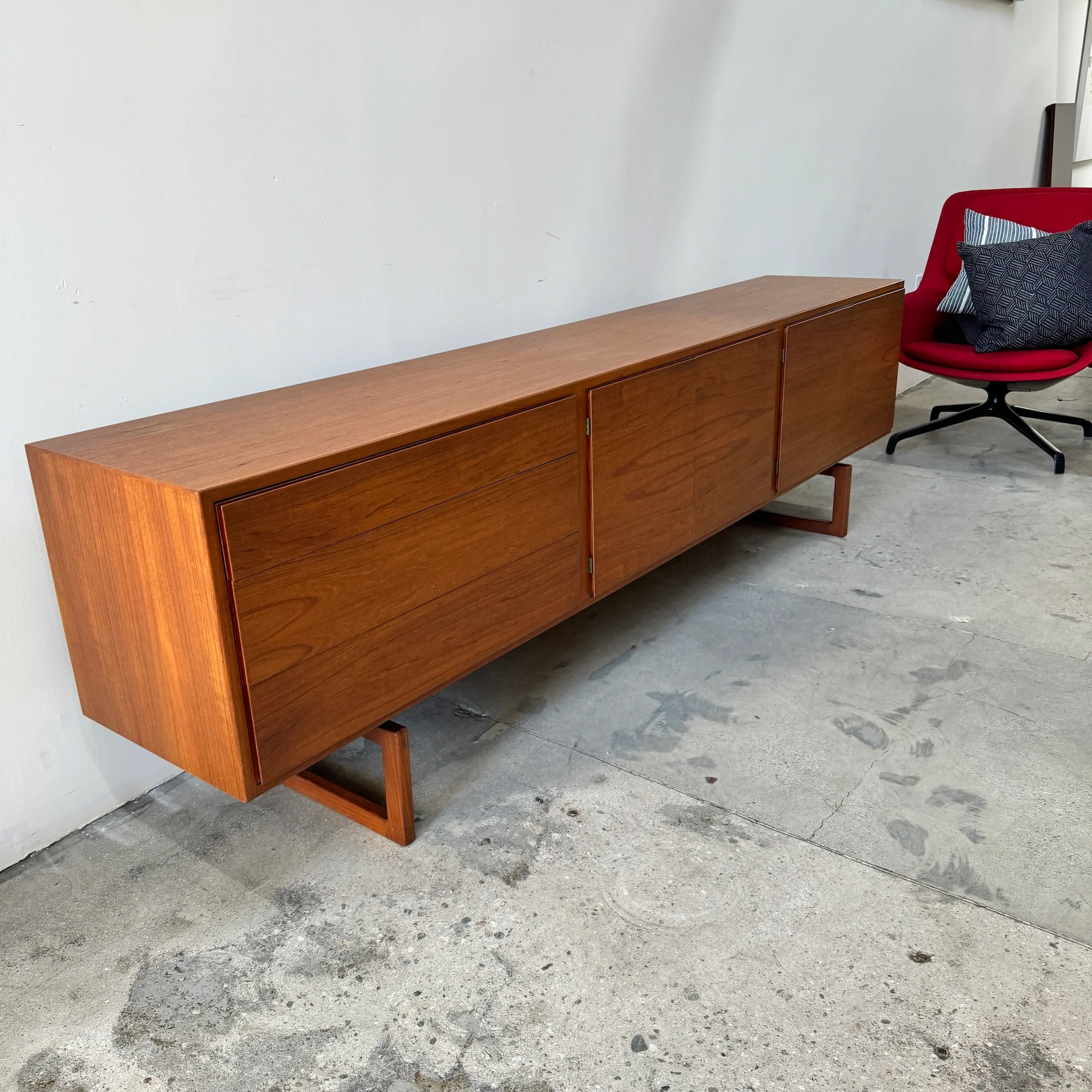 Rare Danish Arne Hovmand Olsen for Mogens Kold Mk511 Teak Credenza, 1950 - Image 3