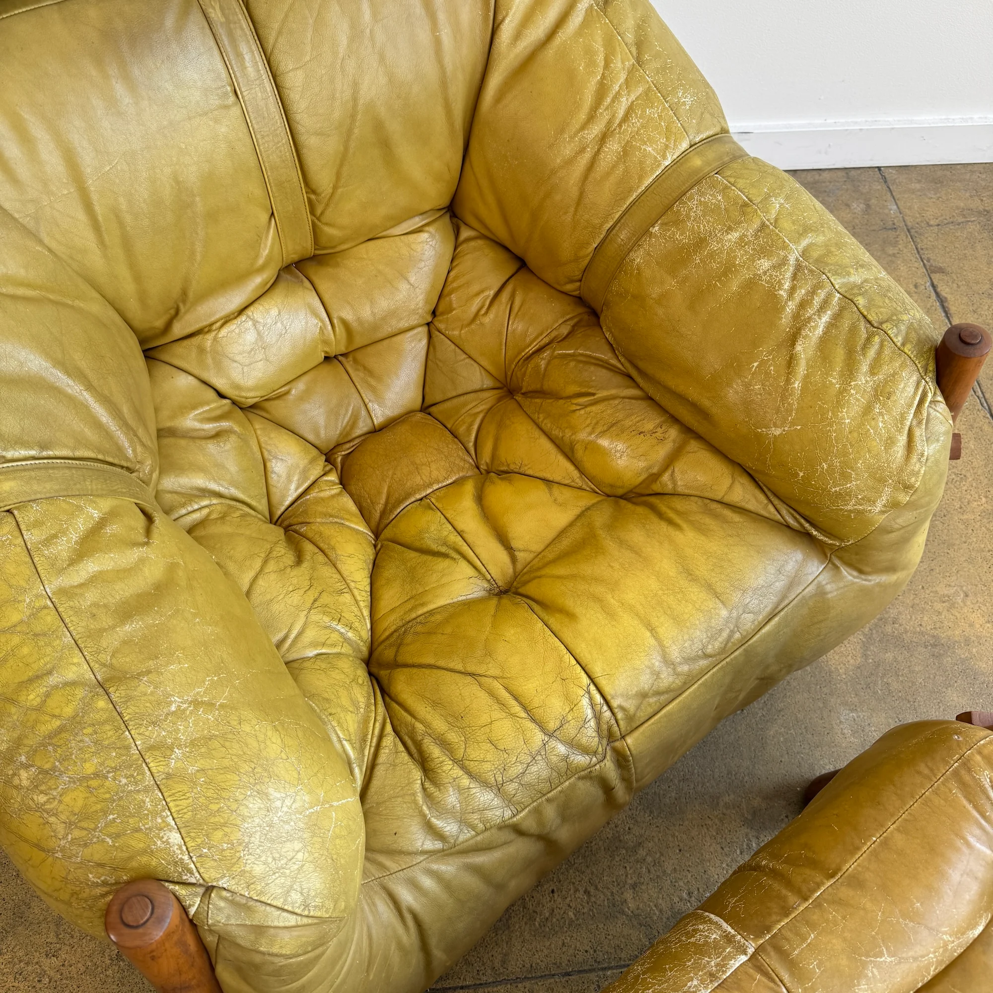 Rare! Percival Lafer MP-81 Lounge Chair and Ottoman 1970s - Image 8