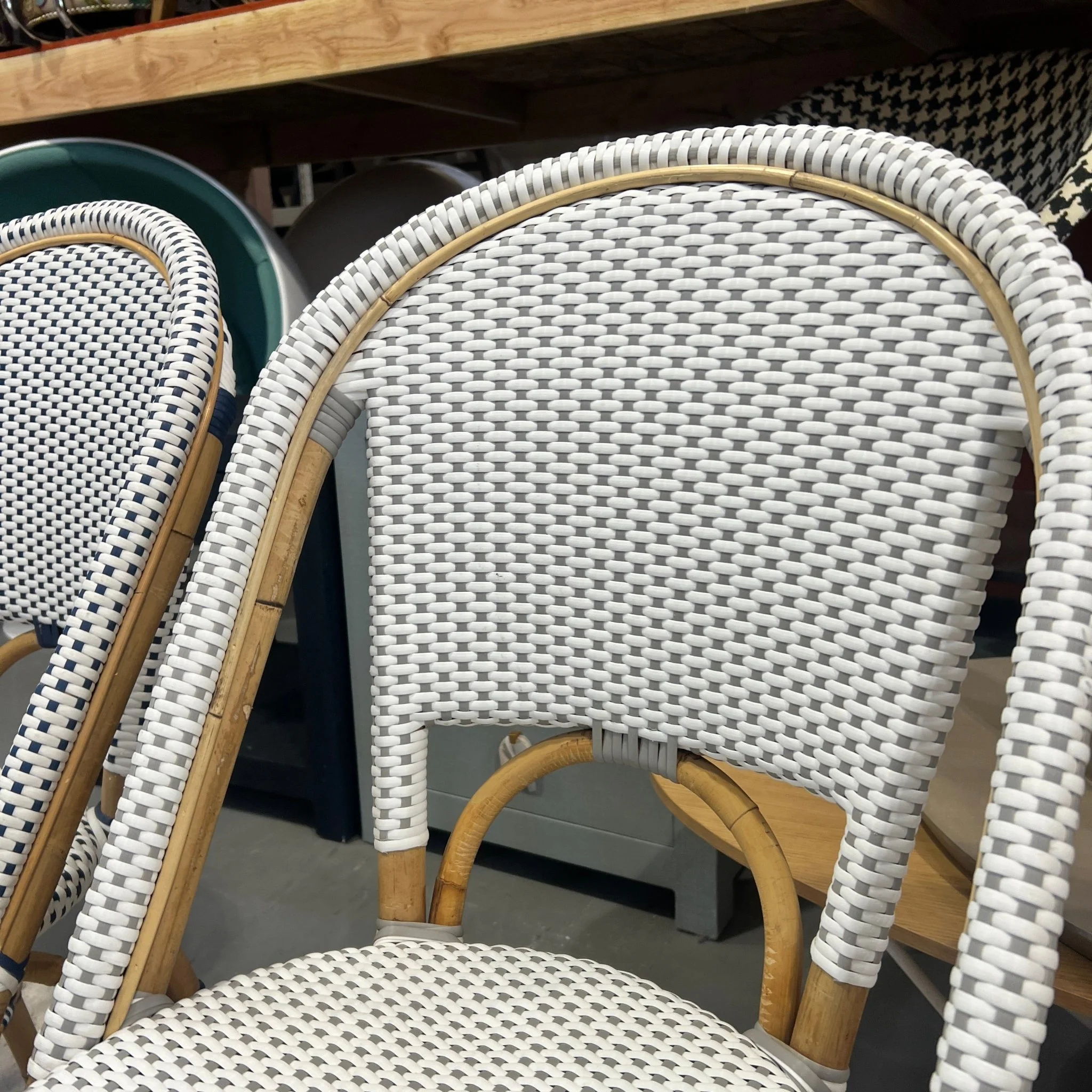 Serena and Lily Set of 4 Riviera dining chairs - Image 4