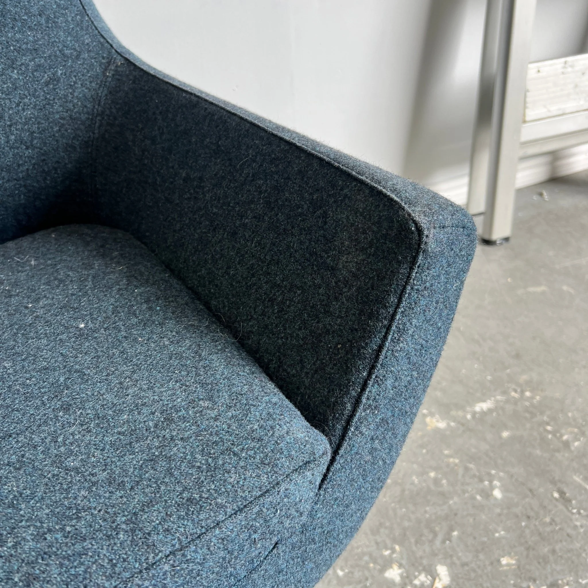 Swedese Happy lounge Chair - Image 5