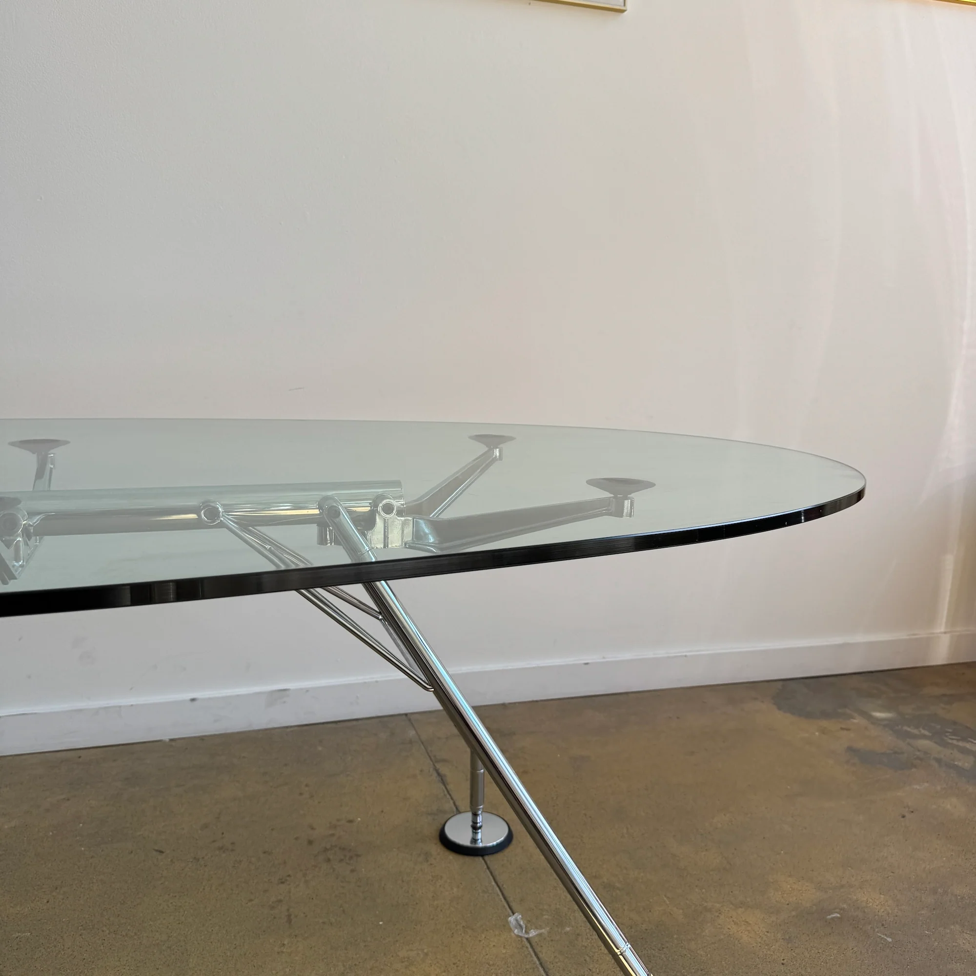 Tecno Oval Glass Dining Table by Norman Foster - Image 10