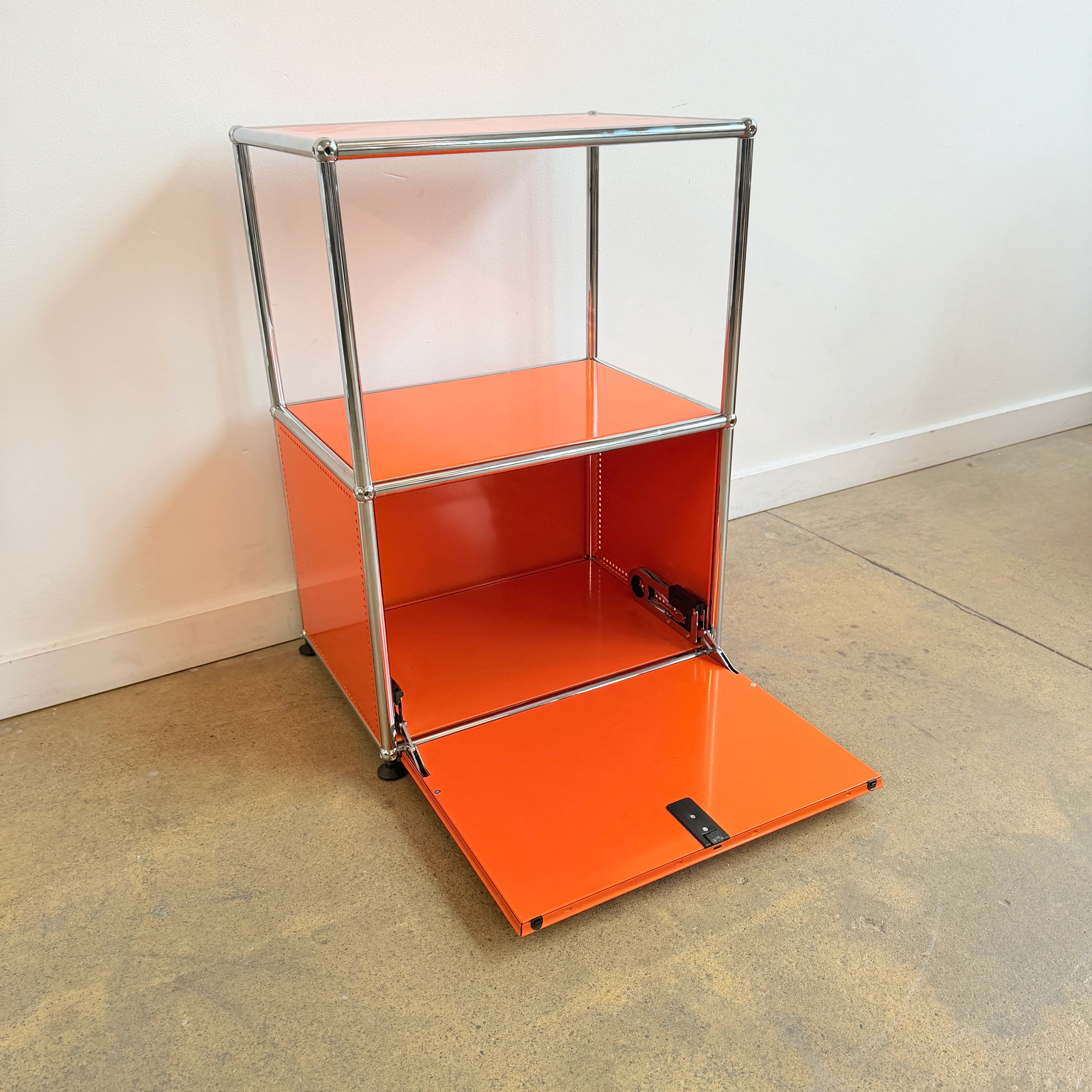 USM Haller 1X2 Compact Storage - Orange - Image 3