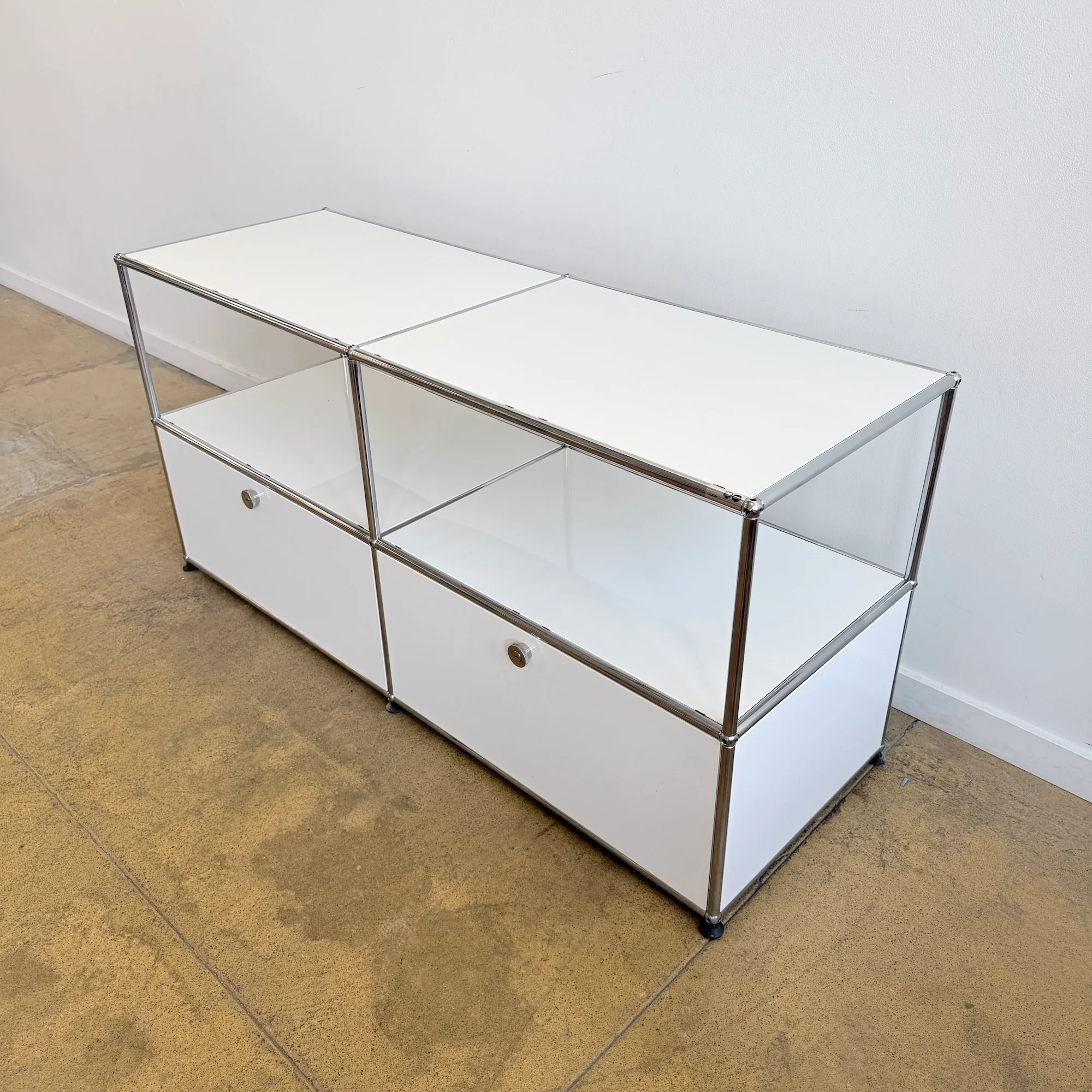 USM Haller 2X2 Console 20 Deep - Pure White - Image 3
