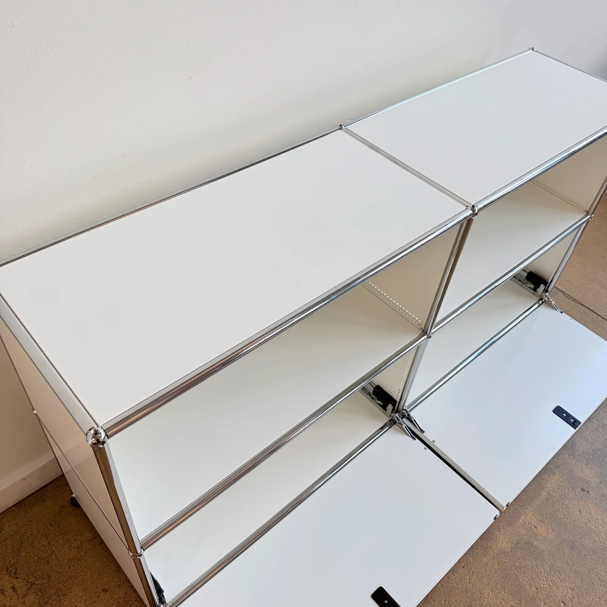 USM Haller 2X2 Fully Enclosed Console - Pure White - Image 6
