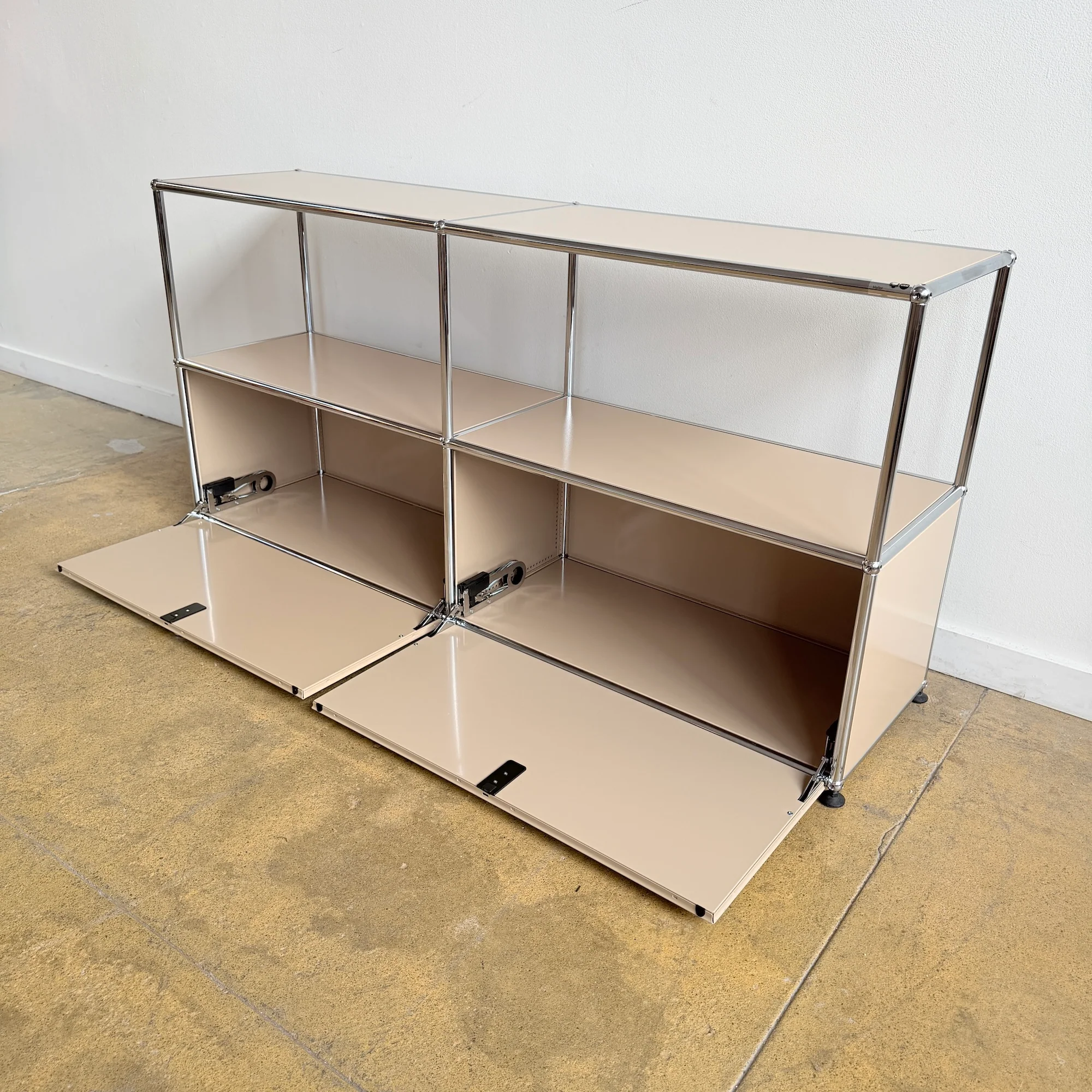 USM Haller 2X2 Media Console - Beige - Image 4
