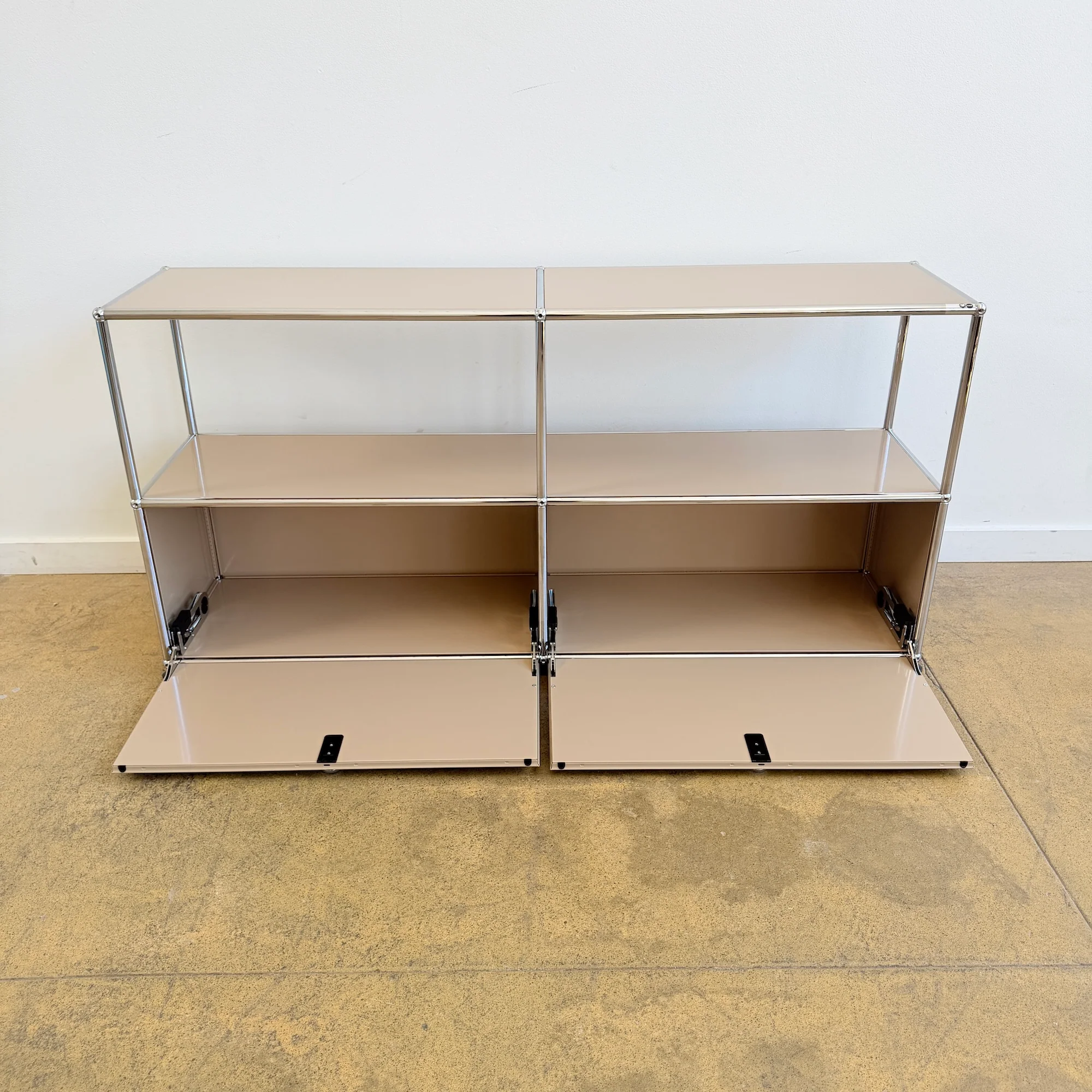 USM Haller 2X2 Media Console - Beige - Image 3