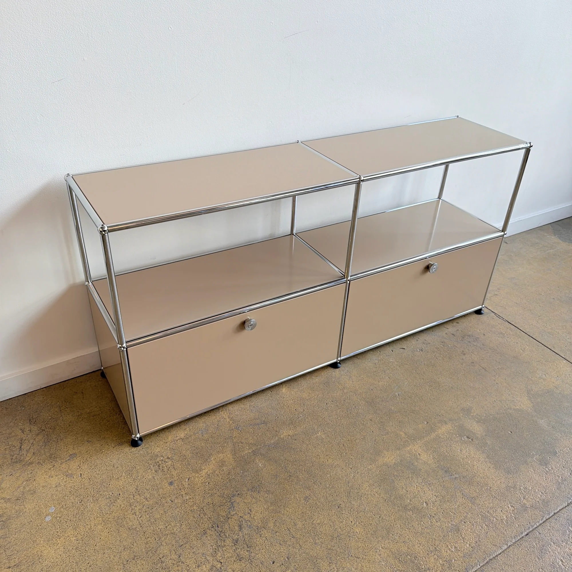 USM Haller 2X2 Media Console - Beige - Image 3