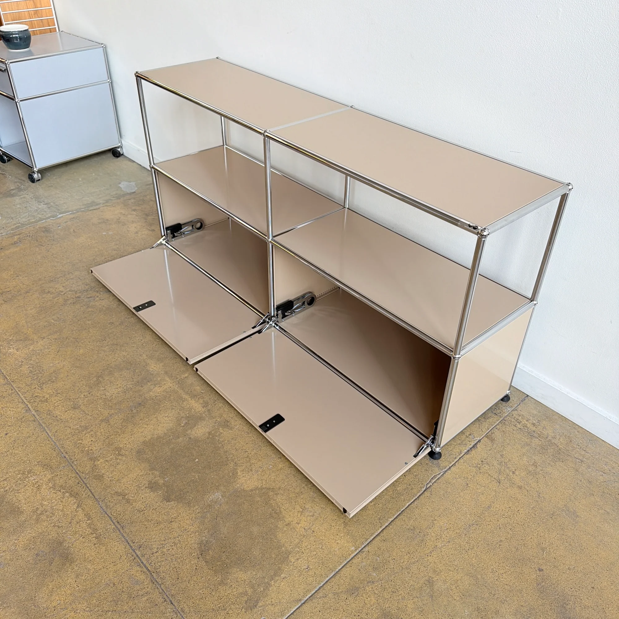 USM Haller 2X2 Media Console - Beige - Image 4
