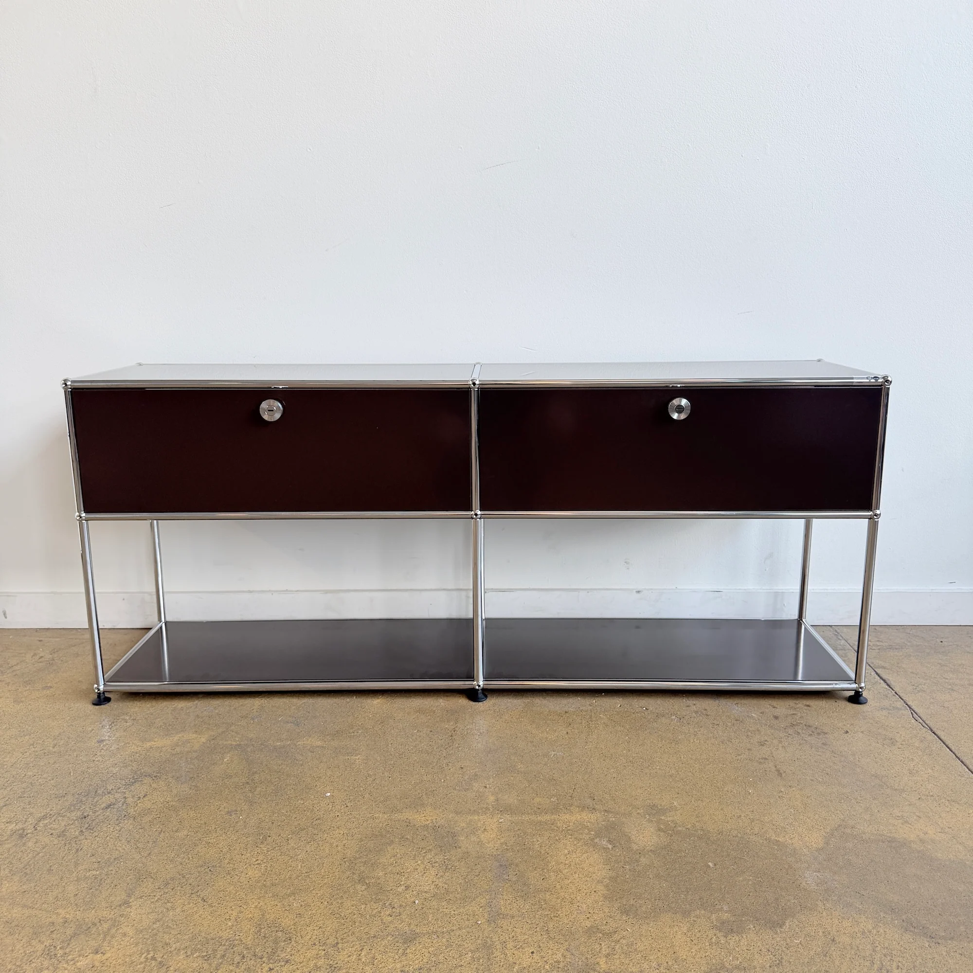 USM Haller 2X2 Medium Console - Brown