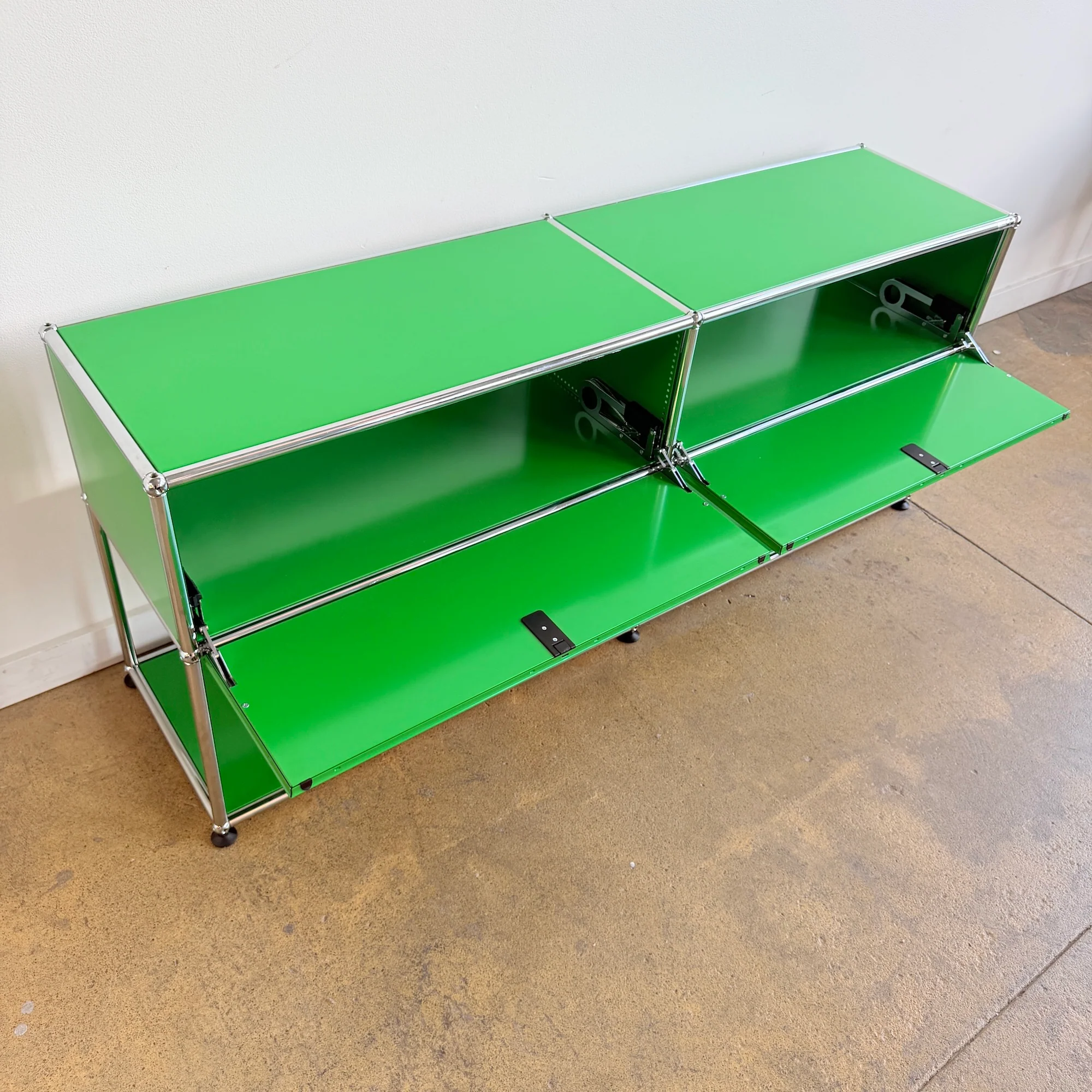 USM Haller 2X2 Medium Console - Green - Image 4
