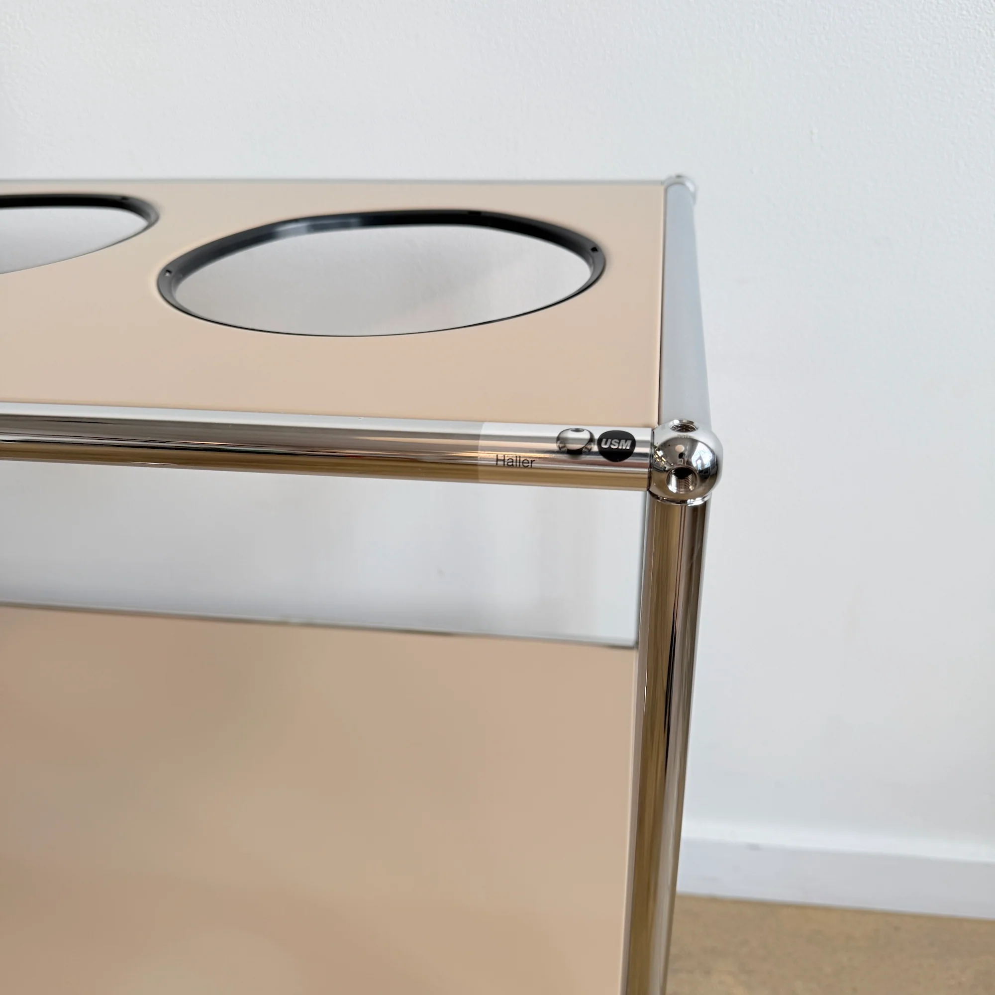 USM Haller 2X2 Planter - Beige - Image 7