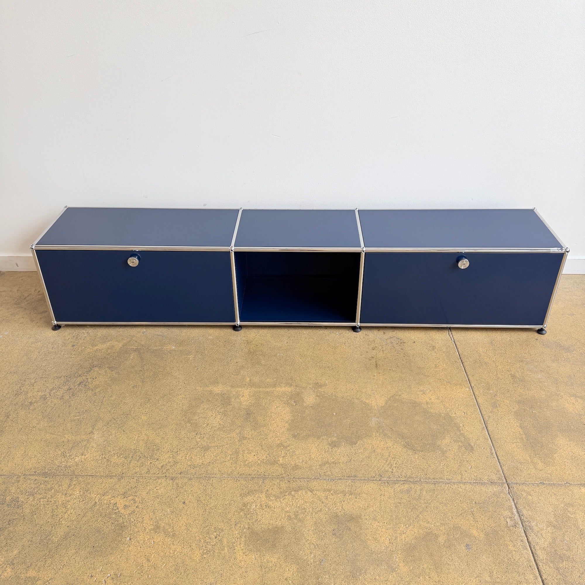 USM Haller 3X1 Low Media Console 80' - Steel Blue - Image 2