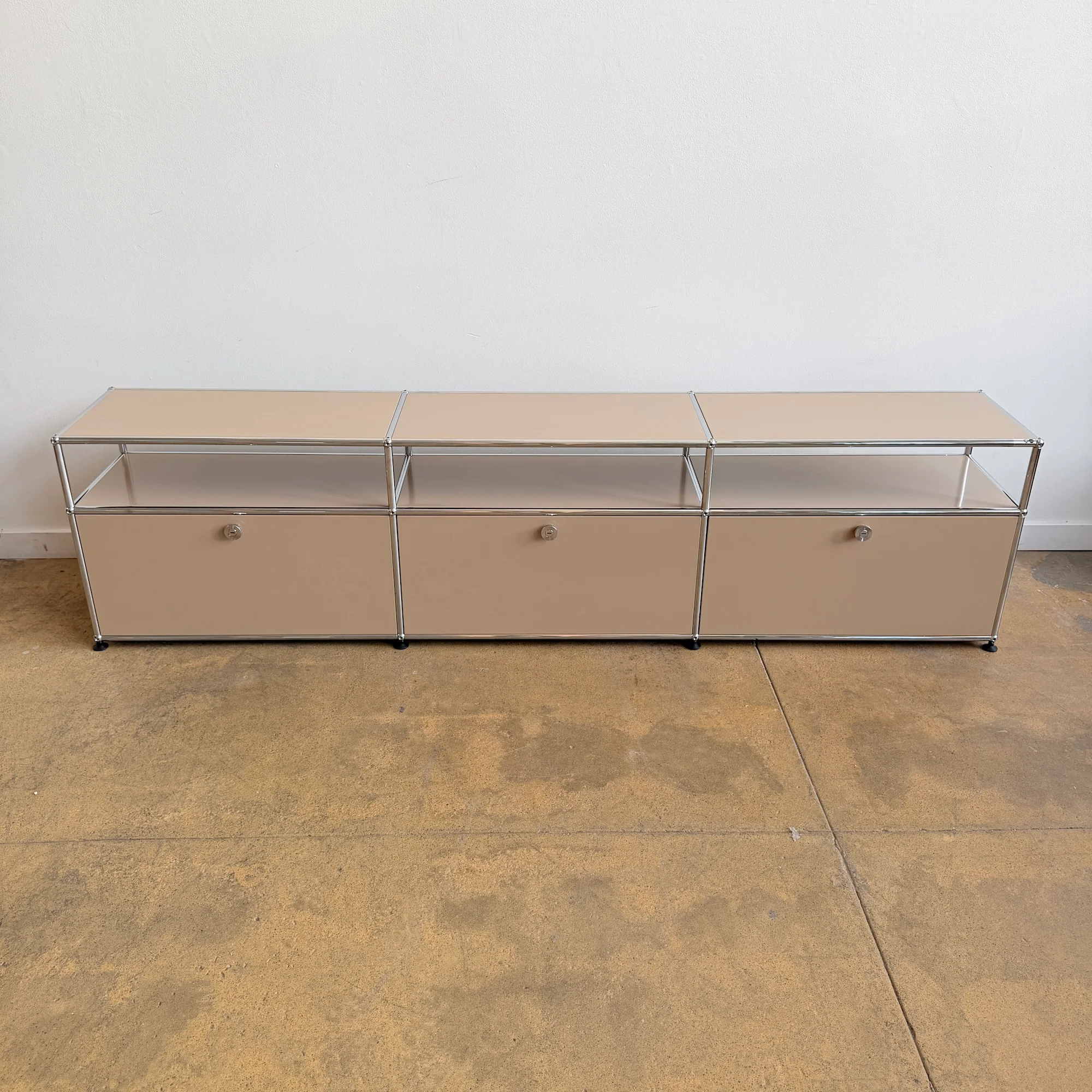 USM Haller 3X2 Media Console Low - Beige - Image 2