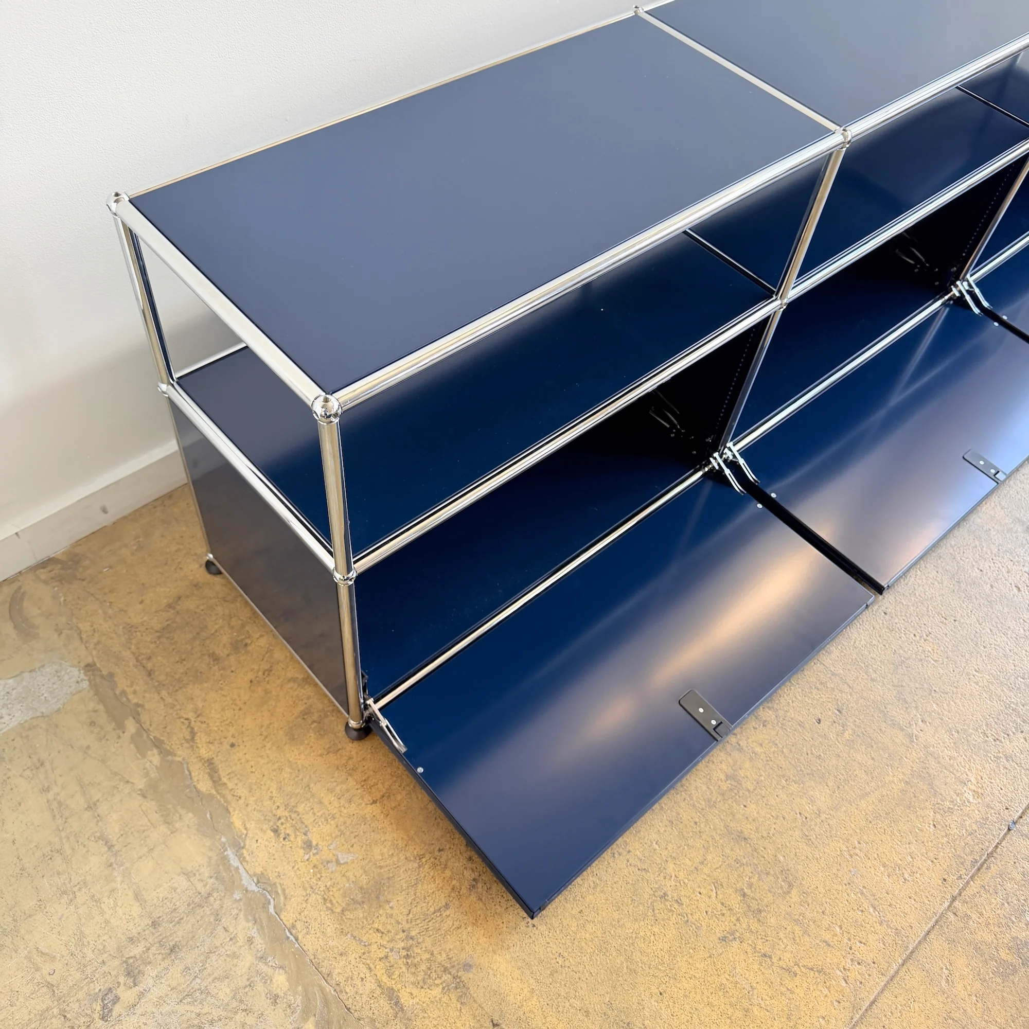 USM Haller 3X2 Media Console - Steel Blue - Image 6