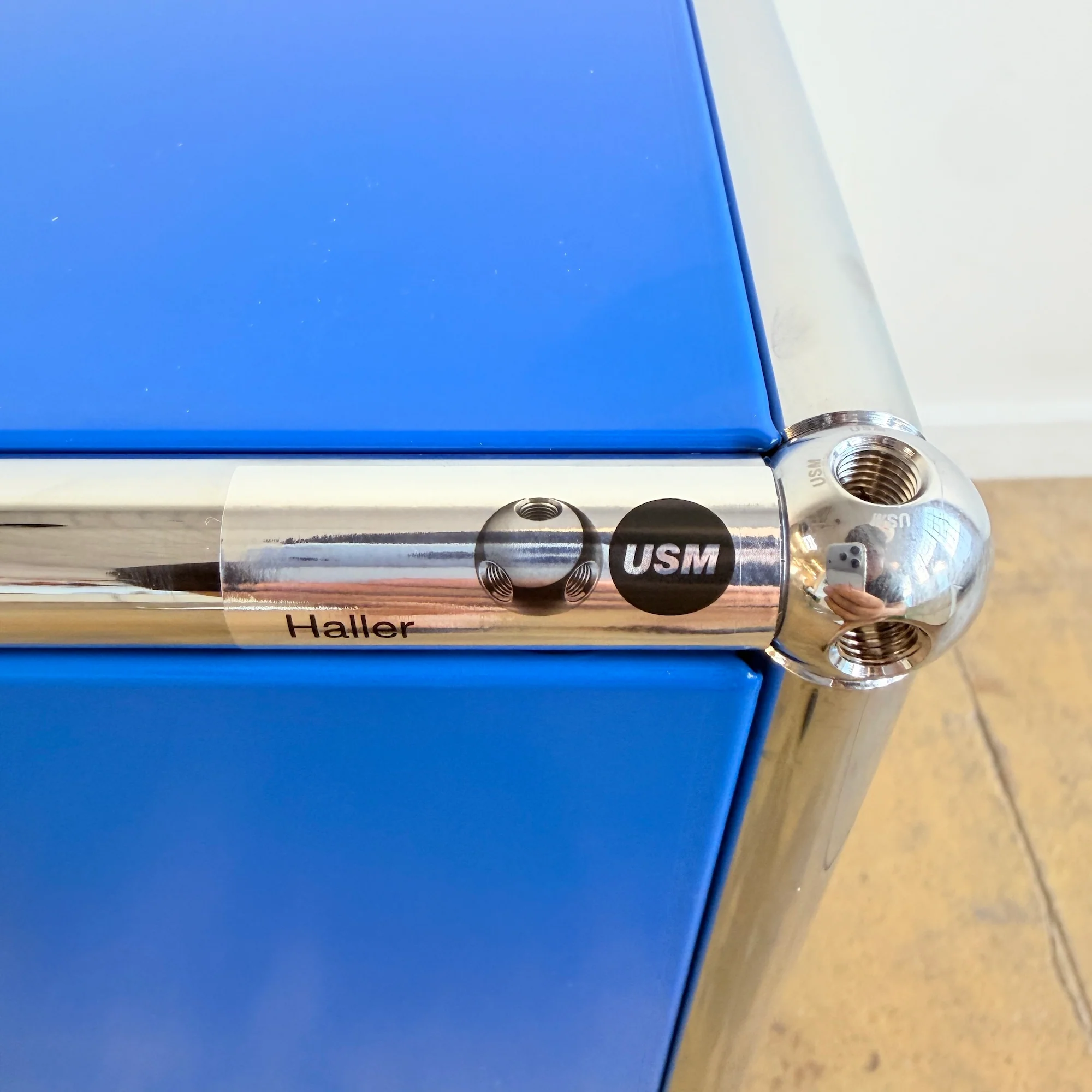 USM Haller 45 Desk - Gentian Blue - Image 5