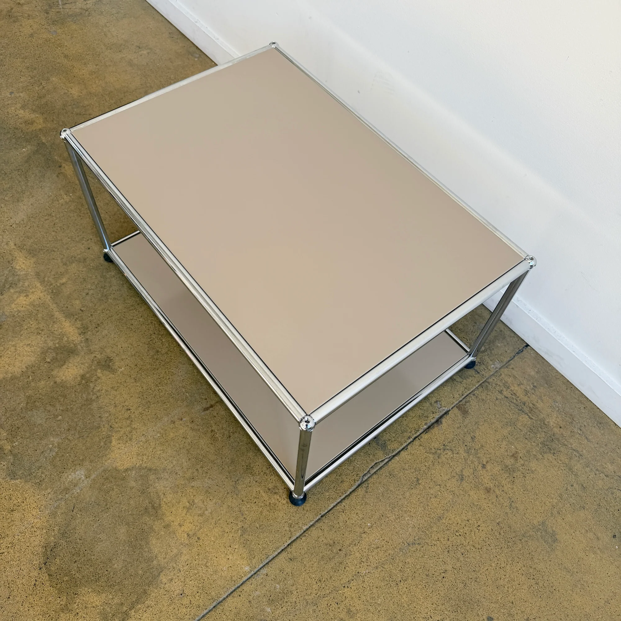 USM Haller Coffee Table - Beige - Image 3