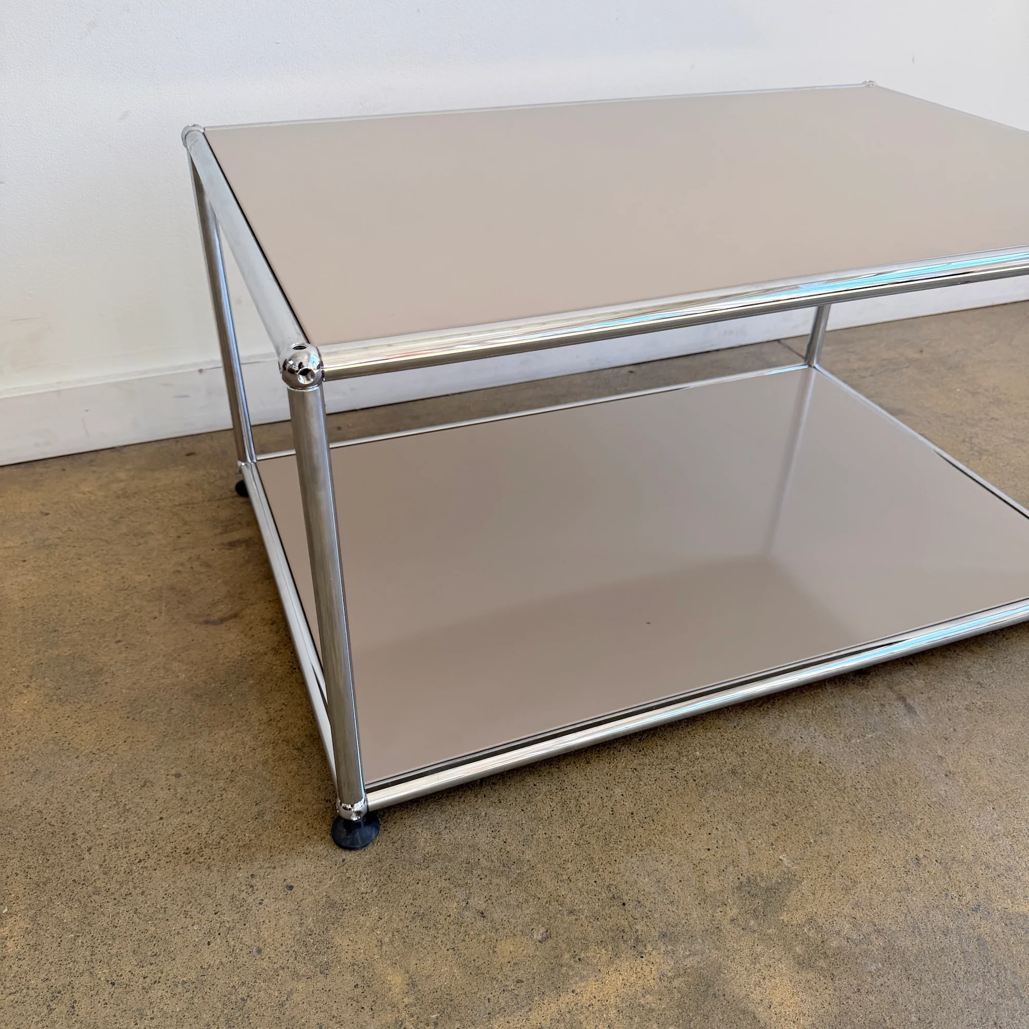 USM Haller Coffee Table - Beige - Image 4